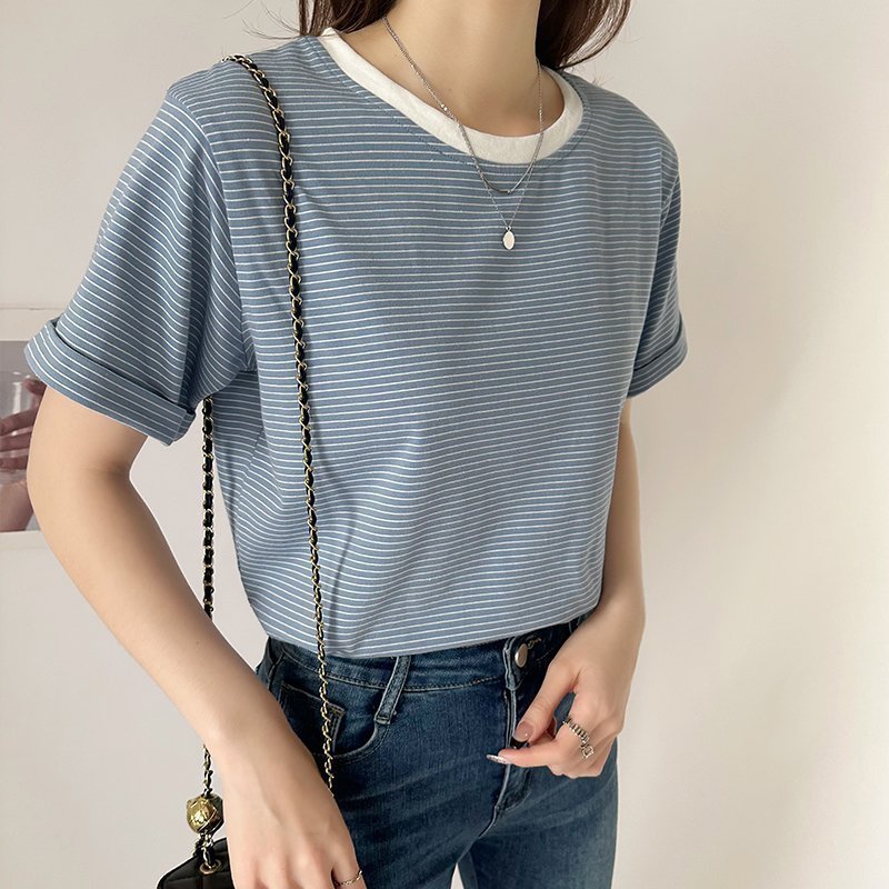 【ココモモ/COCOMOMO】のTシャツ ボーダートップス カットソーレディース 半袖 クルーネック インテリア・キッズ・メンズ・レディースファッション・服の通販 founy(ファニー) 　ファッション　Fashion　レディースファッション　Fashion for Women　トップス・カットソー　Cut & Sew Tops　シャツ・ブラウス・オフィスカジュアル　Elegant Blouses & Button-Ups　ロングTシャツ・Tシャツ　Longline T-Shirts & Tees　カットソー・ベーシックTシャツ　Cut-and-Sewn Tops / Stretch Tees & Basics　ボーダー　Border, Stripe　ロールアップ　Roll-Up, Cuffed Hem　半袖　Short Sleeve, Half Sleeve　ブルー|ID: prp329100004663018 ipo3291000000033833580