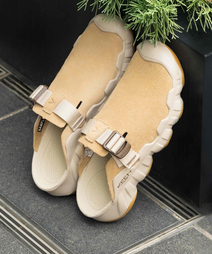 【キーン/KEEN / MEN】のMEN HYPERPORT CLOG LEATHER メンズ ハイパーポート クロッグ レザー インテリア・キッズ・メンズ・レディースファッション・服の通販 founy(ファニー) https://founy.com/ ファッション Fashion メンズファッション Fashion for Men アウトドア Outdoor Clothing クッション Cushion, Throw Pillow 軽量 Lightweight, Ultra Light サンダル Sandals, Summer Shoes シューズ Shoes, Footwear スニーカー Sneakers, Trainers スリッポン Slip-On, Loafer メンズ Men's, Menswear ライニング Inner Lining, Inner Fabric, Lined リラックス Relax, Relaxed Fit |ID: prp329100004663215 ipo3291000000033839426