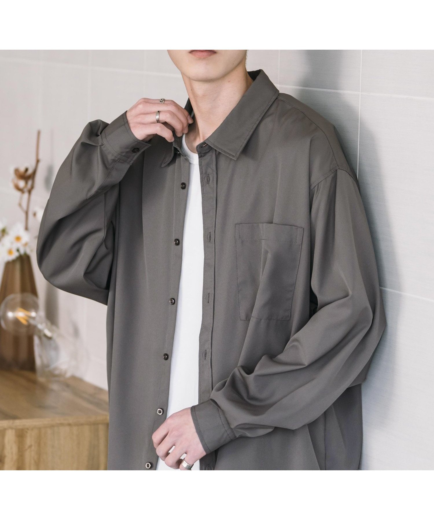 【ロッキーモンロー/Rocky Monroe】のオーバーサイズレギュラーカラーストレッチシャツ インテリア・キッズ・メンズ・レディースファッション・服の通販 founy(ファニー) 　ファッション　Fashion　レディースファッション　Fashion for Women　トップス・カットソー　Cut & Sew Tops　シャツ・ブラウス・オフィスカジュアル　Elegant Blouses & Button-Ups　カットソー　Cut and Sewn Top　ショルダー　Shoulder, Shoulder Strap　ジャケット　Jacket, Outerwear　スタンダード　Standard, Basic　とろみ　Fluid, Flowy Fabric　トレンド　Trend, Trending Now　ドロップ　Drop Shoulder, Dropped Style　定番　Standard, Basic Item　バランス　Balance, Style Balance　ビッグ　Big, Oversized　メンズ　Men's, Menswear　ルーズ　Loose, Oversized　レギュラー　Regular, Standard Fit　ワイド　Wide, Wide Fit　ワーク　Workwear, Utility Style　再入荷　Restock / Back in Stock　おすすめ　Recommended / Our Picks　ビジネス 仕事 通勤　Business / Work / Commuting　ミディアムグレー|ID: prp329100004663608 ipo3291000000033881431