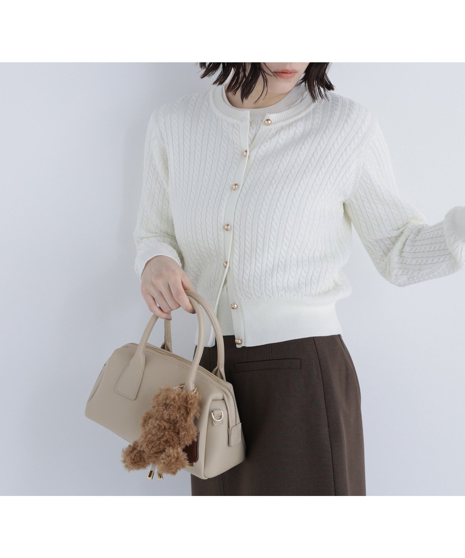 【ナチュラル ビューティー ベーシック/NATURAL BEAUTY BASIC】のCLASSY. お仕事名品Award 2025 「トップス賞」3シーズン無敵アンサンブル インテリア・キッズ・メンズ・レディースファッション・服の通販 founy(ファニー) 　雑誌掲載アイテム　Magazine Picks & Fashion Features　ファッション雑誌　Fashion Magazines　クラッシィ　CLASSY.　ファッション　Fashion　レディースファッション　Fashion for Women　トップス・カットソー　Cut & Sew Tops　アンサンブルニット　Knit Ensembles & Twin Sets　アンサンブル　Ensemble Set　インナー　Innerwear　カーディガン　Cardigan, Knitwear　12月号　December Issue　雑誌　Magazine, Fashion Magazine　デニム　Denim, Jeans Material　長袖　Long Sleeve, Full Sleeve　半袖　Short Sleeve, Half Sleeve　ロング　Long, Long-Length　ビジネス 仕事 通勤　Business / Work / Commuting　オフホワイト1|ID: prp329100004664290 ipo3291000000034844955