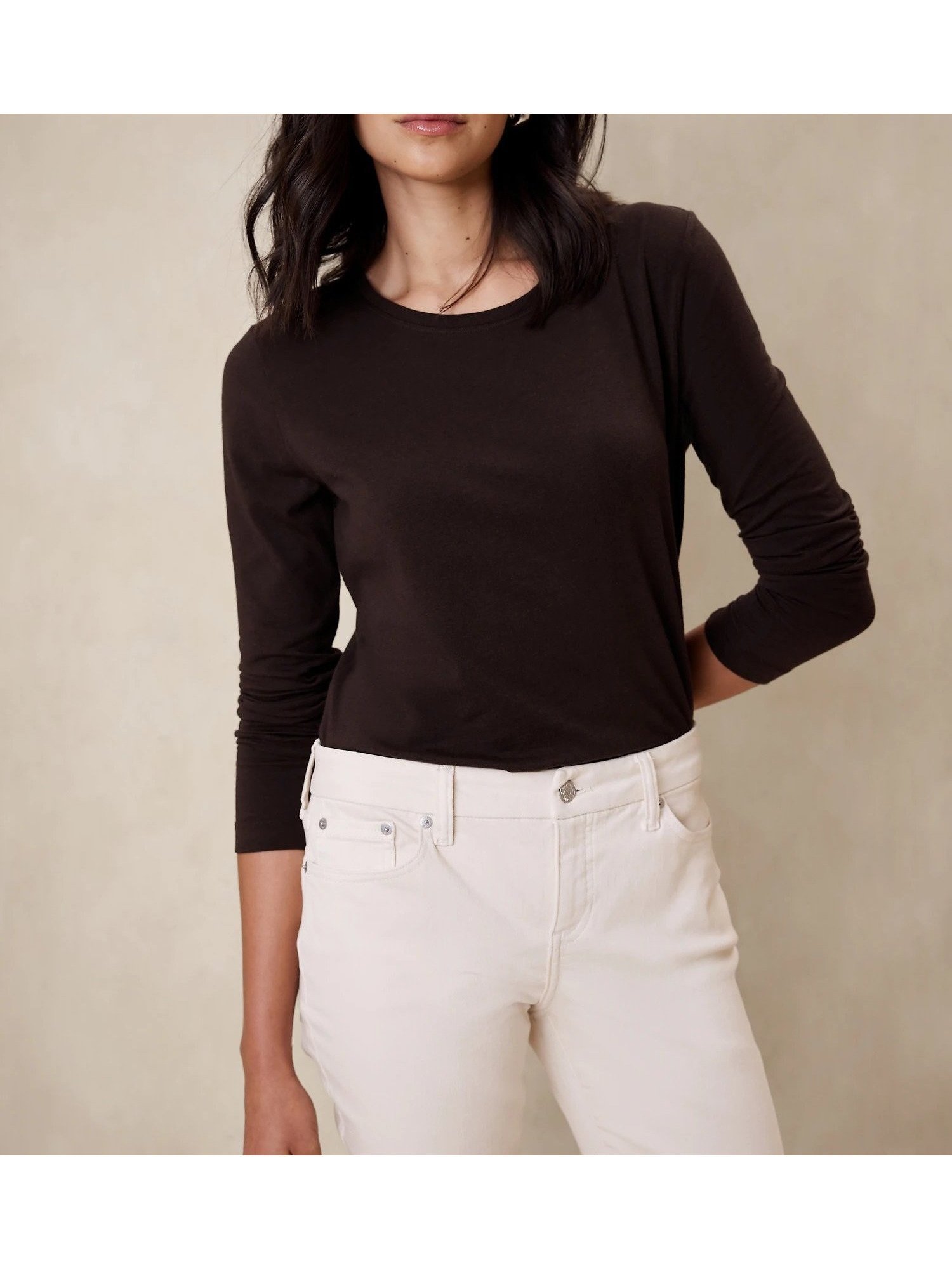 【バナナリパブリック ファクトリーストア/BANANA REPUBLIC FACTORY STORE】のBANANA REPUBLIC FACTORY STORE タイムレスクルーネックTシャツ インテリア・キッズ・メンズ・レディースファッション・服の通販 founy(ファニー) 　ファッション　Fashion　レディースファッション　Fashion for Women　トップス・カットソー　Cut & Sew Tops　シャツ・ブラウス・オフィスカジュアル　Elegant Blouses & Button-Ups　ロングTシャツ・Tシャツ　Longline T-Shirts & Tees　インナー　Innerwear　ロング　Long, Long-Length　羽織　Haori, Light Jacket　COSTA_COFFEE|ID: prp329100004664412 ipo3291000000033836845