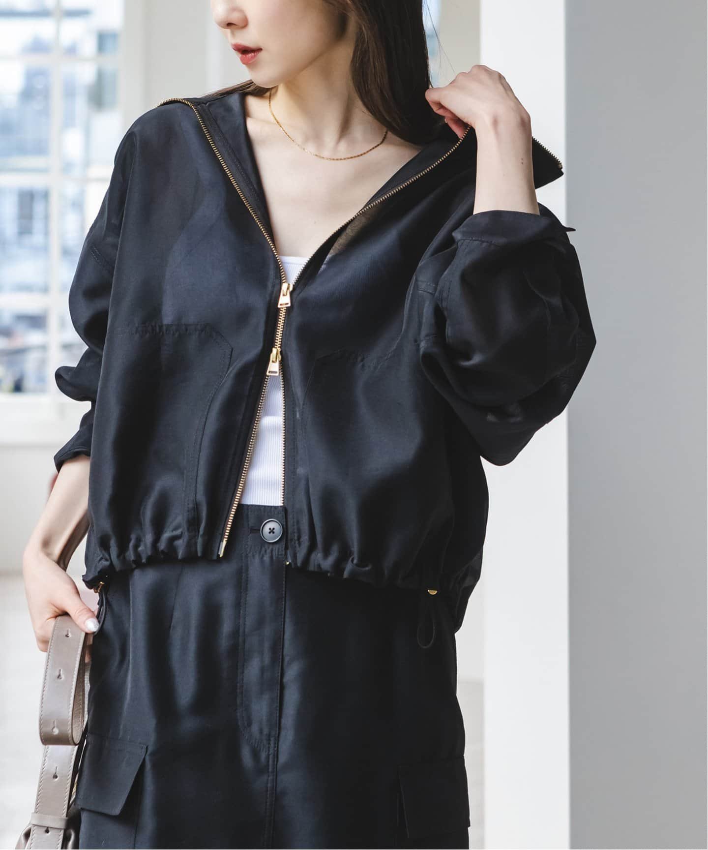 【ノーブル / スピック&スパン/NOBLE / Spick & Span】のミルキーシアースタンドカラーパーカーブルゾン インテリア・キッズ・メンズ・レディースファッション・服の通販 founy(ファニー) 　ファッション　Fashion　レディースファッション　Fashion for Women　アウター　Coat / Outerwear Collection　ブルゾンジャケット・スポーティアウター　Blouson Jackets　トップス・カットソー　Cut & Sew Tops　レディースパーカー・カジュアルフーディー　Casual Hoodies & Sweatshirts　エアリー　Airy Texture　コンパクト　Compact, Small Size　ショート　Short, Short Length　ジップ　Zip, Zipper　スタンド　Stand Collar, Upright Stand　ブライト　Bright, Shiny　人気　Popular, Best Seller　夏　Summer　ブラック|ID: prp329100004665734 ipo3291000000033897932