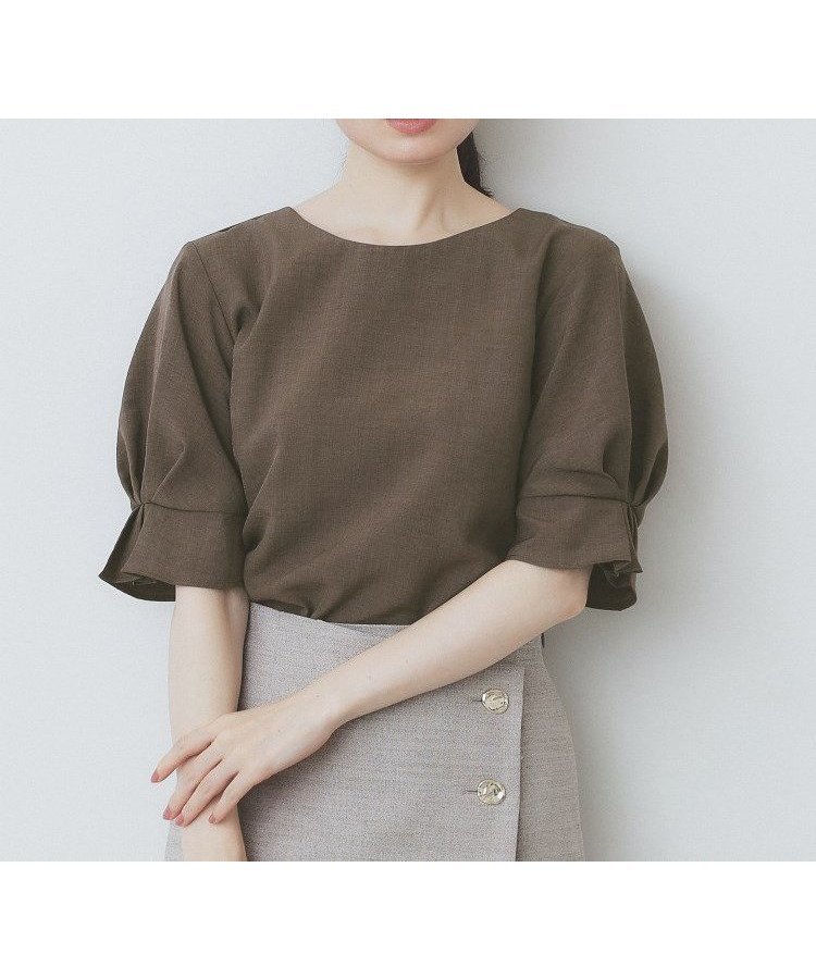 【インデックス/INDEX】の《8色展開/XS-LLサイズ》タックパフスリーブブラウス【洗濯機洗い可/吸水速乾/防シワ/抗ピル】 インテリア・キッズ・メンズ・レディースファッション・服の通販 founy(ファニー) 　ファッション　Fashion　レディースファッション　Fashion for Women　トップス・カットソー　Cut & Sew Tops　シャツ・ブラウス・オフィスカジュアル　Elegant Blouses & Button-Ups　コンシャス　Conscious, Bodycon　コンパクト　Compact, Small Size　吸水　Absorbent, Quick-Dry　ジャケット　Jacket, Outerwear　定番　Standard, Basic Item　人気　Popular, Best Seller　バランス　Balance, Style Balance　ブラウン|ID: prp329100004665815 ipo3291000000033796988