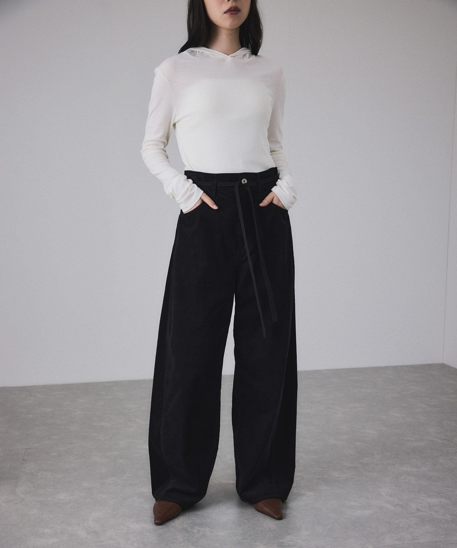 【アダム エ ロペ/ADAM ET ROPE'】の【新色追加】ガーメントダイコーデュロイパンツ インテリア・キッズ・メンズ・レディースファッション・服の通販 founy(ファニー) ファッション Fashion レディースファッション Fashion for Women パンツ Pants & Trousers コンパクト Compact, Small Size コーデュロイ Corduroy, Cord Fabric ジャケット Jacket, Outerwear ポケット Pocket, Pocket Detail リラックス Relax, Relaxed Fit ワイド Wide, Wide Fit A/W・秋冬 Autumn/Winter おすすめ Recommended / Our Picks 2026年 2026 ブラック(01)|ID: prp329100004665891 ipo3291000000034783320