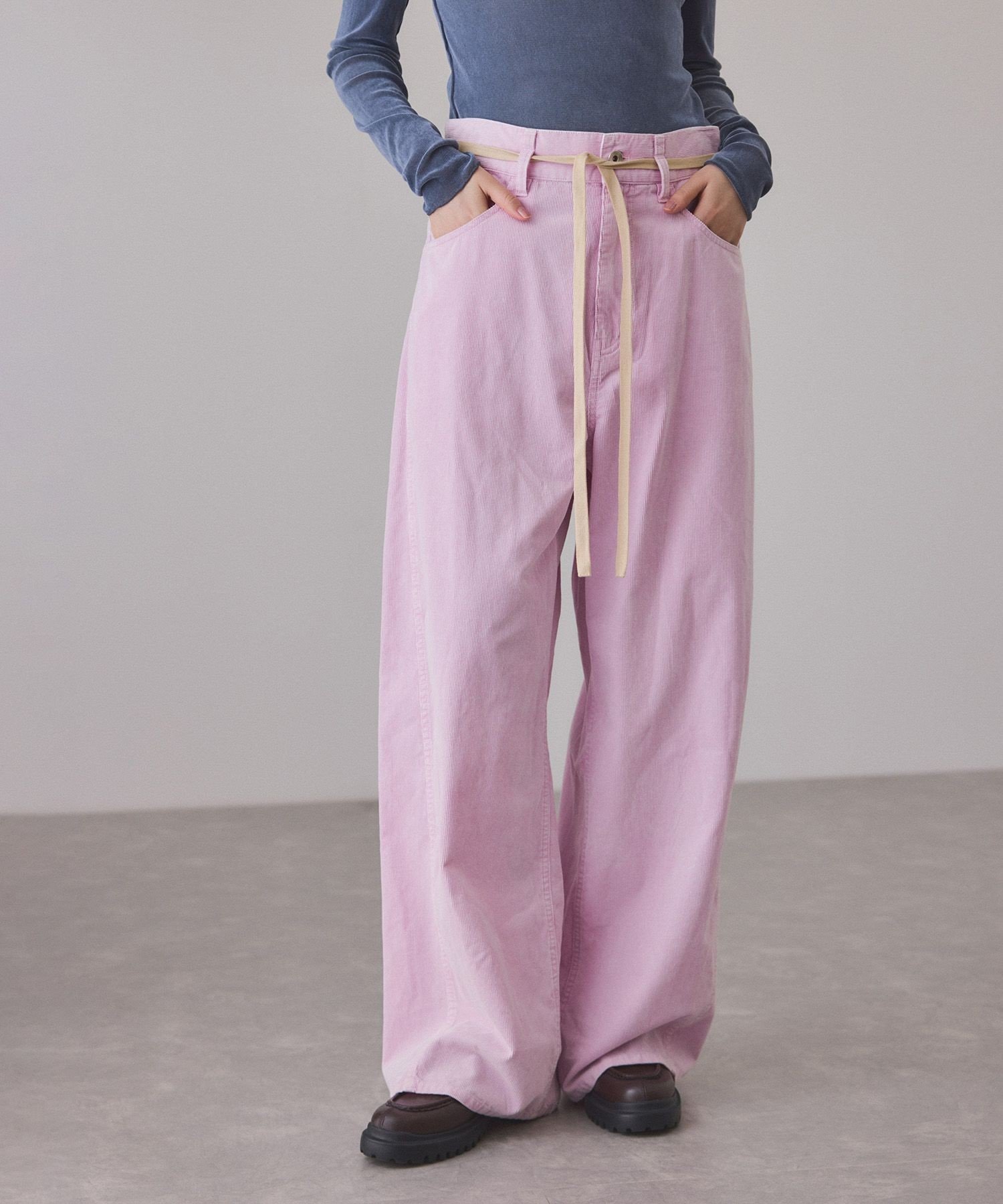 【アダム エ ロペ/ADAM ET ROPE'】の【新色追加】ガーメントダイコーデュロイパンツ インテリア・キッズ・メンズ・レディースファッション・服の通販 founy(ファニー) ファッション Fashion レディースファッション Fashion for Women パンツ Pants & Trousers コンパクト Compact, Small Size コーデュロイ Corduroy, Cord Fabric ジャケット Jacket, Outerwear ポケット Pocket, Pocket Detail リラックス Relax, Relaxed Fit ワイド Wide, Wide Fit A/W・秋冬 Autumn/Winter おすすめ Recommended / Our Picks 2026年 2026 ピンク系(65)|ID: prp329100004665891 ipo3291000000034783329