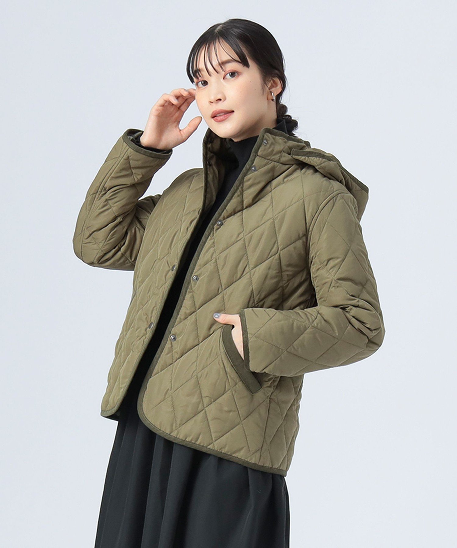 【ビームス ハート/BEAMS HEART】のフード キルティング ブルゾン インテリア・キッズ・メンズ・レディースファッション・服の通販 founy(ファニー) 　ファッション　Fashion　レディースファッション　Fashion for Women　アウター　Coat / Outerwear Collection　ブルゾンジャケット・スポーティアウター　Blouson Jackets　キルティング　Quilted, Quilting　コーデュロイ　Corduroy, Cord Fabric　スラックス　Slacks, Dress Pants　センター　Center, Center Line　チェック　Check, Plaid, Tartan　ドット　Polka Dot, Dot Pattern　パイピング　Piping, Trim Design　フロント　Front, Front Design　ブルゾン　Blouson, Bomber Jacket　ロング　Long, Long-Length　エレガント 上品　Elegant　OLIVE|ID: prp329100004665917 ipo3291000000033748589