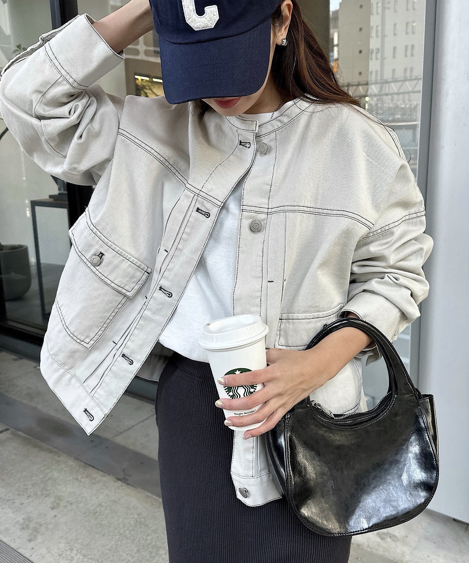 【アンドミー/andme】のオーバーサイズ ノーカラー デニム ツイル ジャケット 人気、トレンドファッション・服の通販 founy(ファニー) 　ファッション　Fashion　レディースファッション　Fashion for Women　アウター　Coat / Outerwear Collection　レディースジャケット・軽アウター　Jackets　インナー　Innerwear　ショルダー　Shoulder, Shoulder Strap　ジャケット　Jacket, Outerwear　スニーカー　Sneakers, Trainers　ツイル　Twist, Twisted Detail　デニム　Denim, Jeans Material　トレンド　Trend, Trending Now　ドロップ　Drop Shoulder, Dropped Style　フェミニン　Feminine, Girly　ベーシック　Basic, Essential　ルーズ　Loose, Oversized　ロング　Long, Long-Length　 other-1|ID: prp329100004665947 ipo3291000000034499187