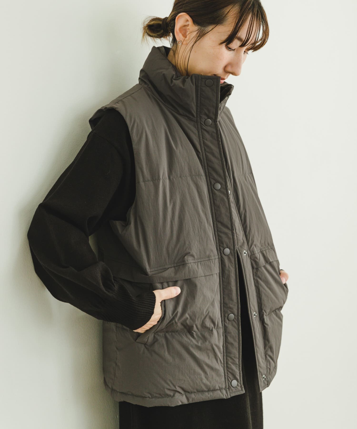 【アイテムズアーバンリサーチ/ITEMS URBAN RESEARCH】のダウンベスト 人気、トレンドファッション・服の通販 founy(ファニー) 　ファッション　Fashion　レディースファッション　Fashion for Women　アウター　Coat / Outerwear Collection　トップス・カットソー　Cut & Sew Tops　ベスト&ジレ / 重ね着スタイル　Vests & Gilets　2024年　2024　2024-2025秋冬・A/W　Autumn/Winter 2024–25 AW24–25　冬　Winter / This Winter　スウェット / スエット　Sweatshirt, Sweatwear　ダウン　Down, Puffer　トレンド　Trend, Trending Now　ベスト　Vest, Waistcoat　定番　Standard, Basic Item　A/W・秋冬　Autumn/Winter　 other-1|ID: prp329100004665954 ipo3291000000033942920