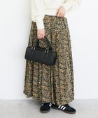 【ルクールブラン/le.coeur blanc】の《手洗い可能》Fanaka別注フラワープリントスカート 人気、トレンドファッション・服の通販 founy(ファニー) ファッション Fashion レディースファッション Fashion for Women スカート Skirts おすすめ Recommended / Our Picks なめらか Smooth, Silky Texture カットソー Cut and Sewn Top ティアードスカート Tiered Skirt, Flounced Skirt バランス Balance, Style Balance プリント Print, Printed Pattern リラックス Relax, Relaxed Fit ヴィンテージ Vintage Style 別注 Limited Edition, Custom Order thumbnail グリーン柄|ID: prp329100004666145 ipo3291000000033884923