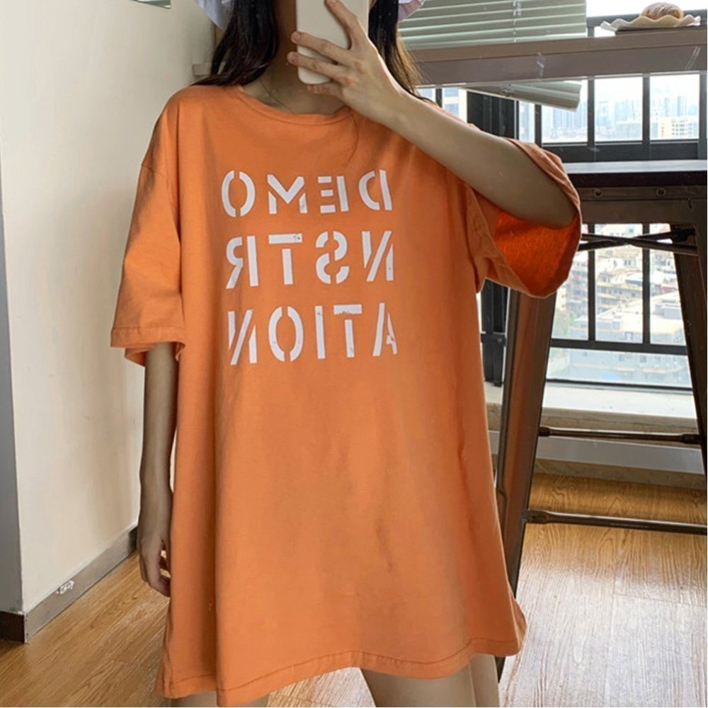 【ミニミニストア/miniministore】のロング ロゴtシャツ レディース 半袖 インテリア・キッズ・メンズ・レディースファッション・服の通販 founy(ファニー) 　ファッション　Fashion　レディースファッション　Fashion for Women　トップス・カットソー　Cut & Sew Tops　シャツ・ブラウス・オフィスカジュアル　Elegant Blouses & Button-Ups　ロングTシャツ・Tシャツ　Longline T-Shirts & Tees　オレンジ　Orange　カットソー　Cut and Sewn Top　シンプル　Simple, Minimal　スニーカー　Sneakers, Trainers　プリント　Print, Printed Pattern　リラックス　Relax, Relaxed Fit　ロング　Long, Long-Length　半袖　Short Sleeve, Half Sleeve　夏　Summer　春　Spring　S/S・春夏　SS, Spring/Summer, Warm Season　無地　Plain, Solid Color　オレンジ|ID: prp329100004666213 ipo3291000000033749786