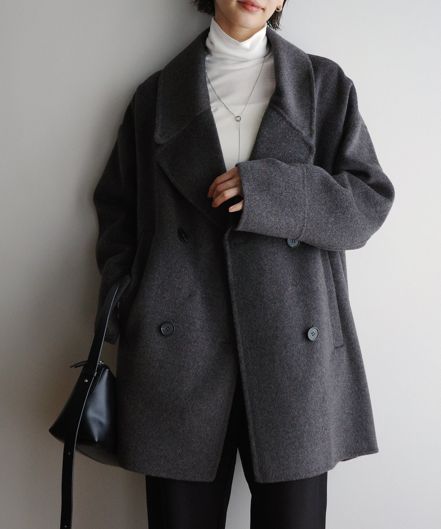 【アンドミー/andme】のリバー ピーコート evernavy エバーネイビー インテリア・キッズ・メンズ・レディースファッション・服の通販 founy(ファニー) ファッション Fashion レディースファッション Fashion for Women アウター Coat / Outerwear Collection コート・ロングコート・ピーコート Long Coats, Peacoats & More ダブル Double, Double-Breasted トレンド Trend, Trending Now フェイス Face, Facial Design ベーシック Basic, Essential ボックス Boxy, Box Shape ポケット Pocket, Pocket Detail チャコールグレー|ID: prp329100004666323 ipo3291000000034538711