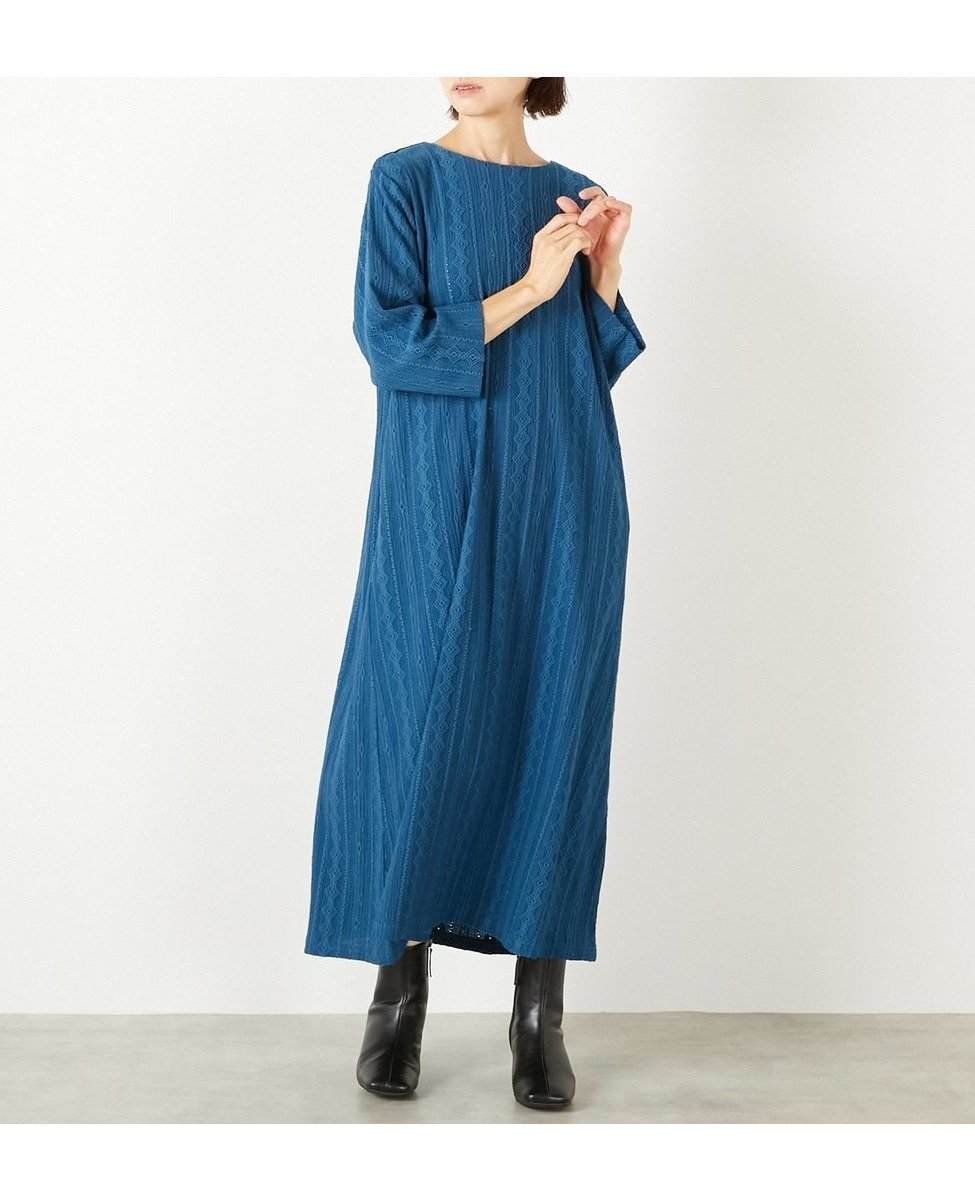 【メルローズ クレール/MELROSE claire】の【カットジャガードロングワンピース】 インテリア・キッズ・メンズ・レディースファッション・服の通販 founy(ファニー) 　ファッション　Fashion　レディースファッション　Fashion for Women　ワンピース　Dresses　アイレット　Eyelet Lace　ポケット　Pocket, Pocket Detail　リラックス　Relax, Relaxed Fit　ロング　Long, Long-Length　無地　Plain, Solid Color　ブルー|ID: prp329100004666423 ipo3291000000033828814