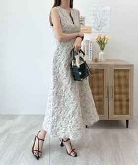 【フューティアランド/futier land】の潜んだ華やかさをプラス.ジャガードフラワーワンピース 人気、トレンドファッション・服の通販 founy(ファニー) ファッション Fashion レディースファッション Fashion for Women ワンピース Dresses インナー Innerwear オケージョン Occasion Wear 切替 Switching, Contrast Panel フラワー Flower, Floral ポケット Pocket, Pocket Detail ロング Long, Long-Length エレガント 上品 Elegant |ID:prp329100004666508
