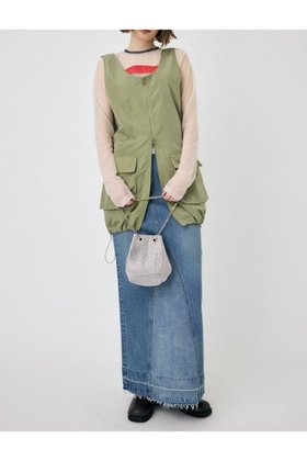 【マウジー/moussy】のNYLON ZIP VEST ドレス 人気、トレンドファッション・服の通販 founy(ファニー) ファッション Fashion レディースファッション Fashion for Women アウター Coat / Outerwear Collection トップス・カットソー Cut & Sew Tops ベスト&ジレ / 重ね着スタイル Vests & Gilets ワンピース Dresses フォーマル・パーティードレス・結婚式用ドレス Elegant & Casual Dresses ジップアップ Zip-Up, Full Zip ドレス Dress, One-Piece ベスト Vest, Waistcoat ポケット Pocket, Pocket Detail 軽量 Lightweight, Ultra Light |ID:prp329100004666552