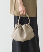 【ラシット/russet】のレザー巾着4WAYショルダーバッグ 人気、トレンドファッション・服の通販 founy(ファニー) ファッション Fashion レディースファッション Fashion for Women バッグ Bags イエロー Yellow オケージョン Occasion Wear クラッチ Clutch, Clutch Bag コンパクト Compact, Small Size 巾着 Drawstring Bag, Kinchaku 軽量 Lightweight, Ultra Light ショルダー Shoulder, Shoulder Strap シルバー Silver, Metallic Silver シンプル Simple, Minimal スタイリッシュ Stylish, Fashionable フォルム Silhouette, Form ベーシック Basic, Essential ポケット Pocket, Pocket Detail メタリック Metallic, Shiny Finish 日本製 Made In Japan エレガント 上品 Elegant セレモニー Ceremony thumbnail グレージュ|ID: prp329100004666556 ipo3291000000036073431