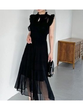 【スナイデル/SNIDEL】のSustainableシアープリーツウエストワンピース 人気、トレンドファッション・服の通販 founy(ファニー) ファッション Fashion レディースファッション Fashion for Women ワンピース Dresses インナー Innerwear ウェーブ Wavy Pattern エレガント 上品 Elegant オケージョン Occasion Wear キャミワンピース Cami Dress, Slip Dress ギャザー Gathered, Ruffled 今季 This Season, Current Season シャーリング Shirring, Ruched スタンド Stand Collar, Upright Stand ストレート Straight, Straight Cut フィット Fit, Slim Fit フリル Frill, Ruffle プリント Print, Printed Pattern プリーツ Pleats, Pleated 無地 Plain, Solid Color 楽ちん Easy Fit, Comfortable おすすめ Recommended / Our Picks 旅行 Travel |ID:prp329100004666627