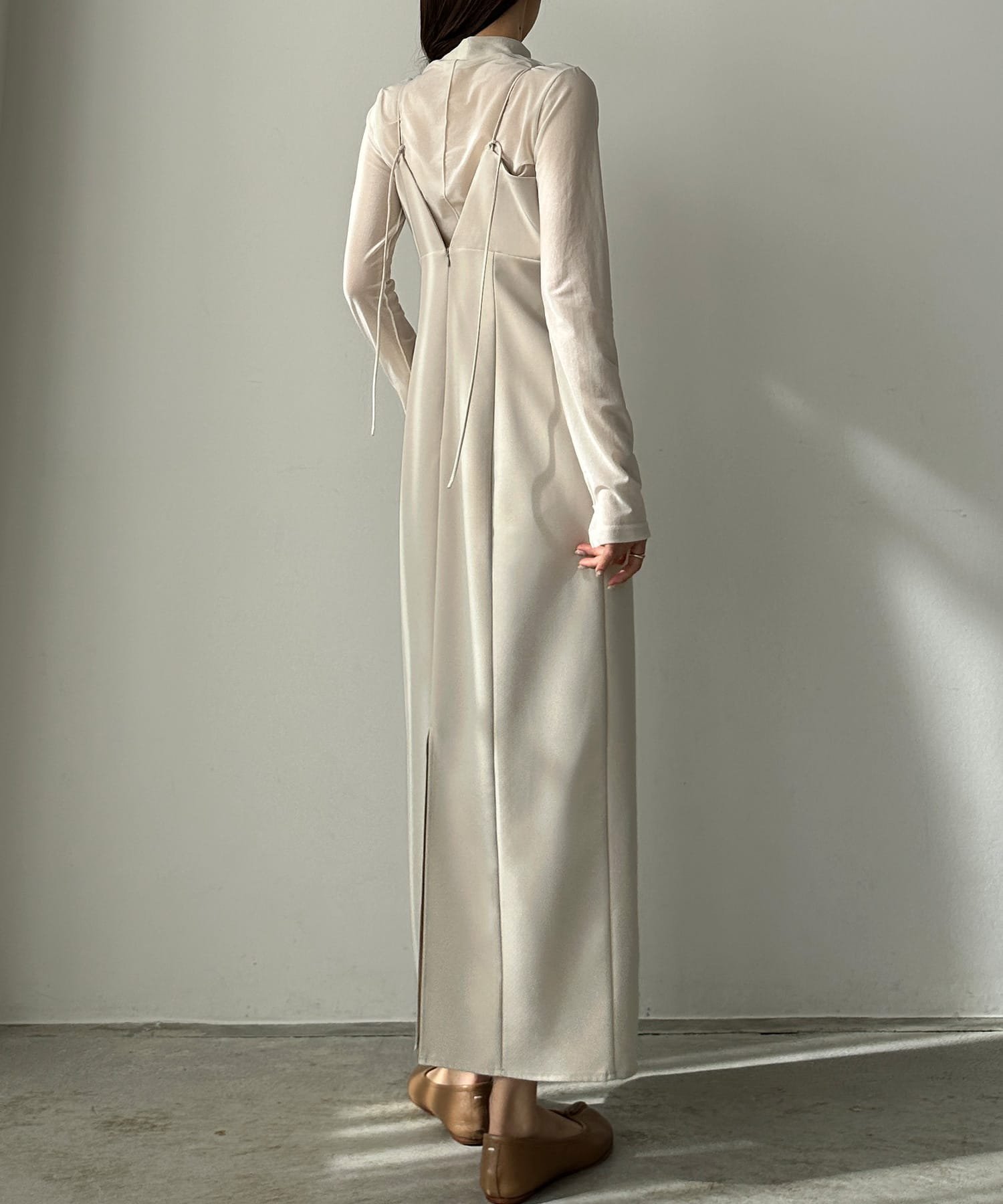 【ジュノア/JUNOAH】のLouere Iラインキャミワンピース インテリア・キッズ・メンズ・レディースファッション・服の通販 founy(ファニー) 　ファッション　Fashion　レディースファッション　Fashion for Women　ワンピース　Dresses　キャミソールワンピース　Camisole Dresses　アイボリー|ID: prp329100004666651 ipo3291000000034633554