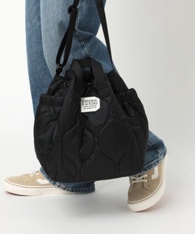 【セットアップセブン/SETUP7】のFREDRIK PACKERS/70D BLOOM SHOULDER QUILTING ピニオンブルームショルダーバッグ A4ドキュメントや15inch以下のノートPCが収納可能 フレドリックパッカーズ ユニセックス ギフト プレゼント 人気、トレンドファッション・服の通販 founy(ファニー) ファッション Fashion レディースファッション Fashion for Women インナー Innerwear キルティング Quilted, Quilting 巾着 Drawstring Bag, Kinchaku ショルダー Shoulder, Shoulder Strap スウェット / スエット Sweatshirt, Sweatwear スリット Slit, Slit Detail セットアップ Set-Up, Coordinated Outfit トレンド Trend, Trending Now トートバッグ Tote Bag, Large Shoulder Bag フロント Front, Front Design ボックス Boxy, Box Shape ポケット Pocket, Pocket Detail マーメイド Mermaid, Fishtail Silhouette 再入荷 Restock / Back in Stock 送料無料 Free Shipping ギフト プレゼント Gift / Present |ID:prp329100004666832