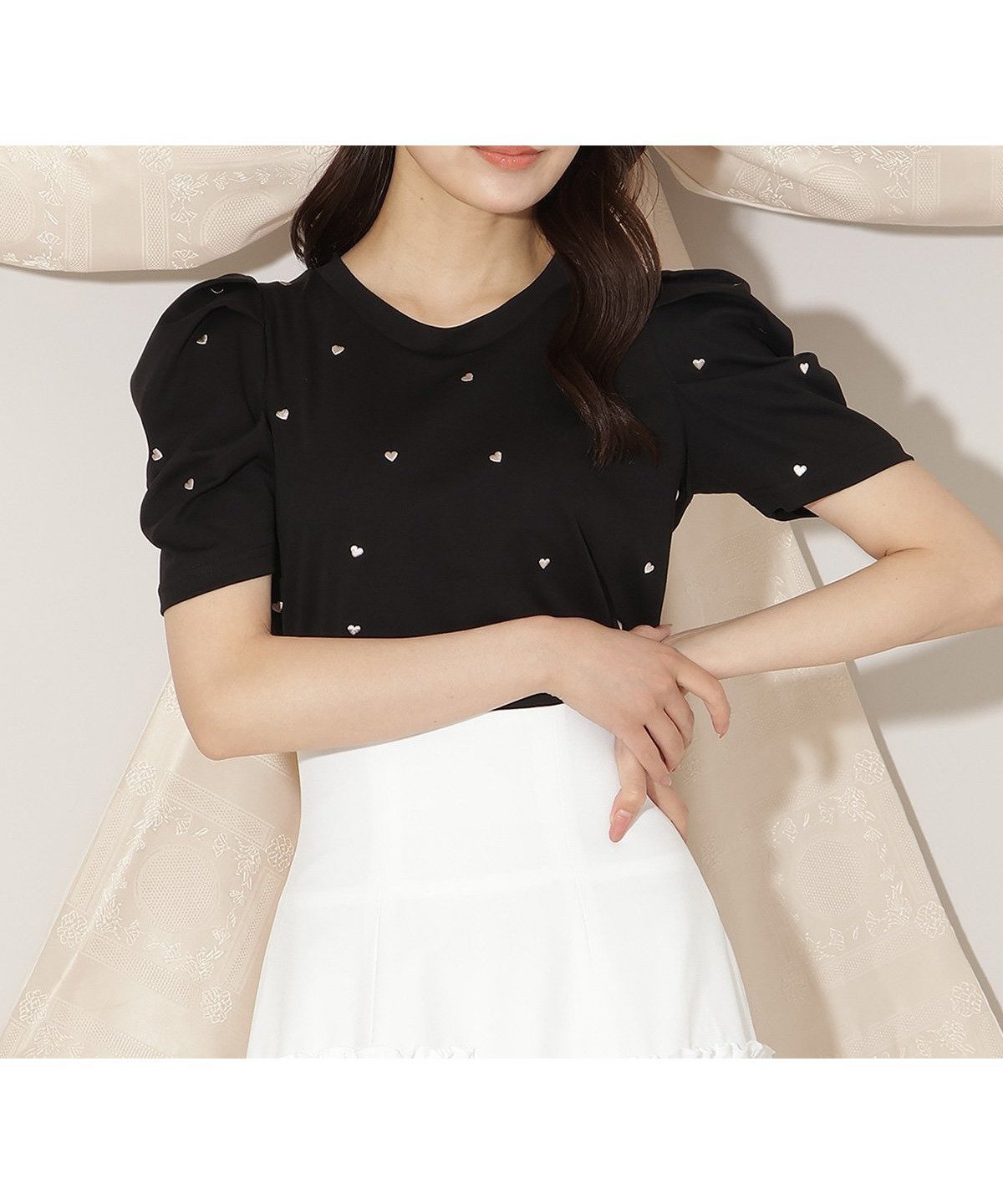 【ウィルセレクション/WILLSELECTION】のハート刺繍タックスリーブTシャツ インテリア・キッズ・メンズ・レディースファッション・服の通販 founy(ファニー) 　ファッション　Fashion　レディースファッション　Fashion for Women　トップス・カットソー　Cut & Sew Tops　シャツ・ブラウス・オフィスカジュアル　Elegant Blouses & Button-Ups　ロングTシャツ・Tシャツ　Longline T-Shirts & Tees　ガーリー　Girly, Feminine Style　シンプル　Simple, Minimal　スリーブ　Sleeve, Long Sleeve / Short Sleeve　デニム　Denim, Jeans Material　ドット　Polka Dot, Dot Pattern　バランス　Balance, Style Balance　ベーシック　Basic, Essential　ブラック|ID: prp329100004667057 ipo3291000000033753071