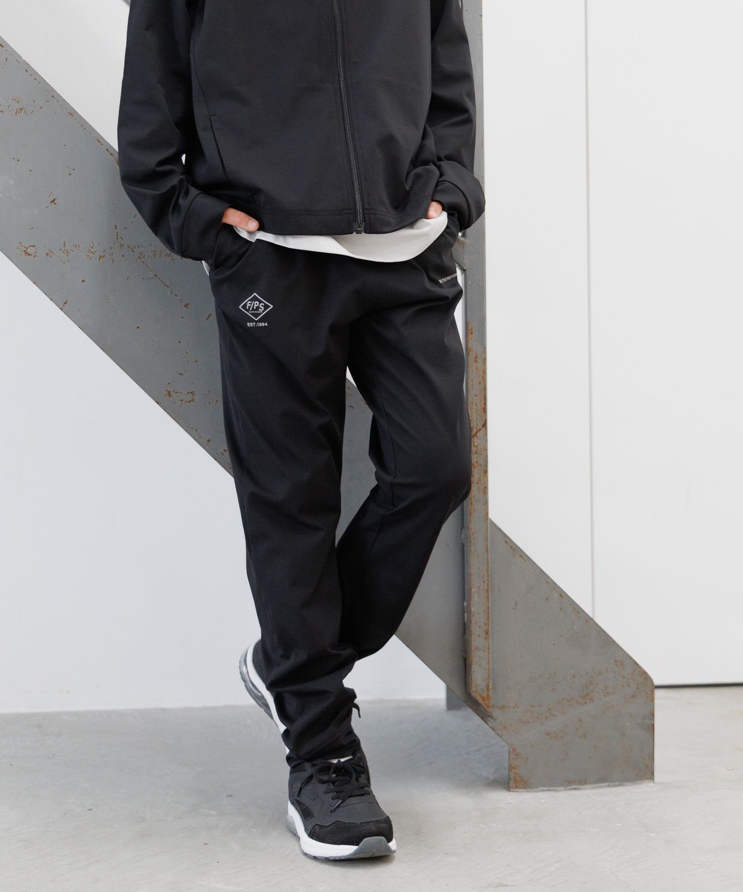 【グローバルワーク/GLOBAL WORK / KIDS】のスゴラクストレッチリブパンツ/キッズ/ 575618 インテリア・キッズ・メンズ・レディースファッション・服の通販 founy(ファニー) 　ファッション　Fashion　キッズファッション　Fashion for Kids　ボトムス　Bottoms　おすすめ　Recommended / Our Picks　ストレッチ　Stretch, Stretchy Fabric　セットアップ　Set-Up, Coordinated Outfit　ブルゾン　Blouson, Bomber Jacket　吸水　Absorbent, Quick-Dry　ブラック09|ID: prp329100004667355 ipo3291000000033990507