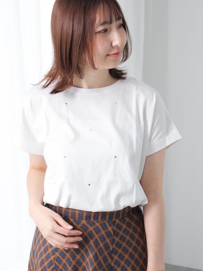 【テチチ/Te chichi】のハートモチーフホットフィットTシャツ インテリア・キッズ・メンズ・レディースファッション・服の通販 founy(ファニー) https://founy.com/ ファッション Fashion レディースファッション Fashion for Women トップス・カットソー Cut & Sew Tops シャツ・ブラウス・オフィスカジュアル Elegant Blouses & Button-Ups ロングTシャツ・Tシャツ Longline T-Shirts & Tees スリーブ Sleeve, Long Sleeve / Short Sleeve フィット Fit, Slim Fit フレンチ French, French Style モチーフ Motif, Design Theme |ID: prp329100004667714 ipo3291000000033834651