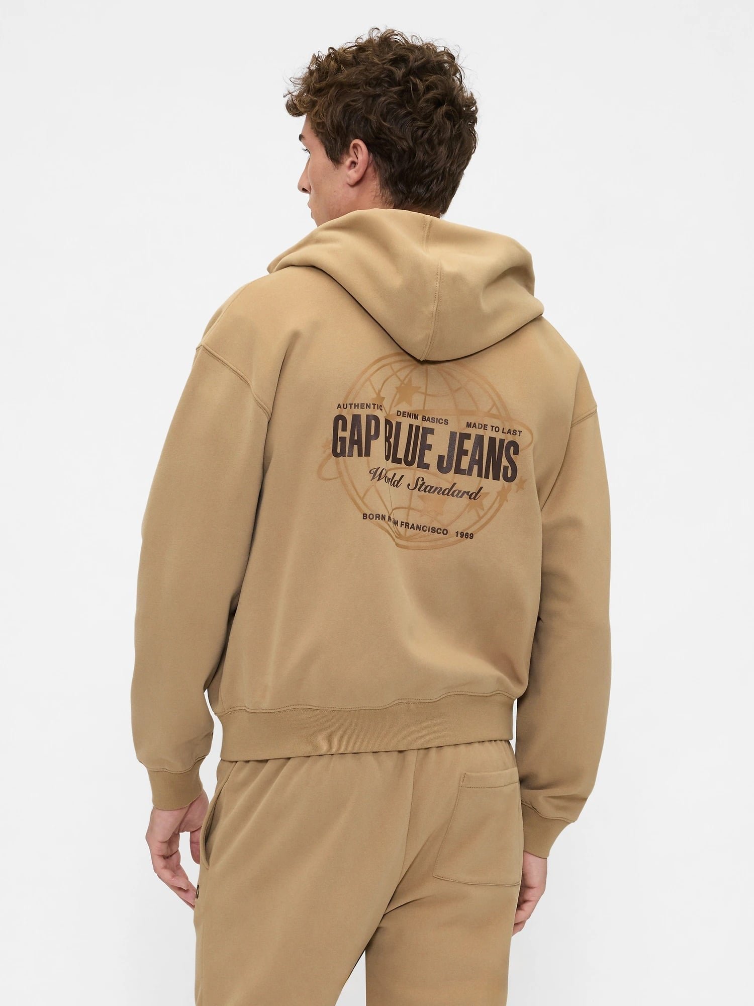 【ギャップ/GAP】のヴィンテージソフト ブルージーンズロゴ ジップアップパーカー インテリア・キッズ・メンズ・レディースファッション・服の通販 founy(ファニー) 　ファッション　Fashion　レディースファッション　Fashion for Women　トップス・カットソー　Cut & Sew Tops　レディースパーカー・カジュアルフーディー　Casual Hoodies & Sweatshirts　おすすめ　Recommended / Our Picks　ダウン　Down, Puffer　ドローコード　Drawcord, Drawstring Cord　フィット　Fit, Slim Fit　フロント　Front, Front Design　ポケット　Pocket, Pocket Detail　長袖　Long Sleeve, Full Sleeve　MOJAVE|ID: prp329100004667768 ipo3291000000034008295