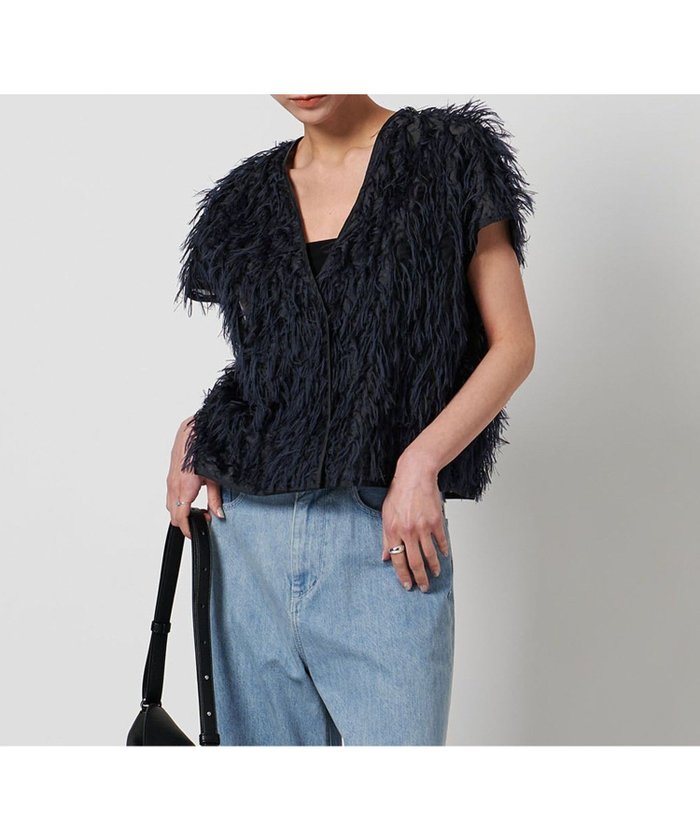 【ユナイテッドアローズ/UNITED ARROWS】のヘアリー カットジャガード ベスト インテリア・キッズ・メンズ・レディースファッション・服の通販 founy(ファニー) https://founy.com/ ファッション Fashion レディースファッション Fashion for Women アウター Coat / Outerwear Collection トップス・カットソー Cut & Sew Tops ベスト&ジレ / 重ね着スタイル Vests & Gilets おすすめ Recommended / Our Picks カットジャガード Cut Jacquard シアー Sheer, See-Through チュニック Tunic, Long Top バランス Balance, Style Balance フロント Front, Front Design ベスト Vest, Waistcoat ワイド Wide, Wide Fit |ID: prp329100004668040 ipo3291000000033756798
