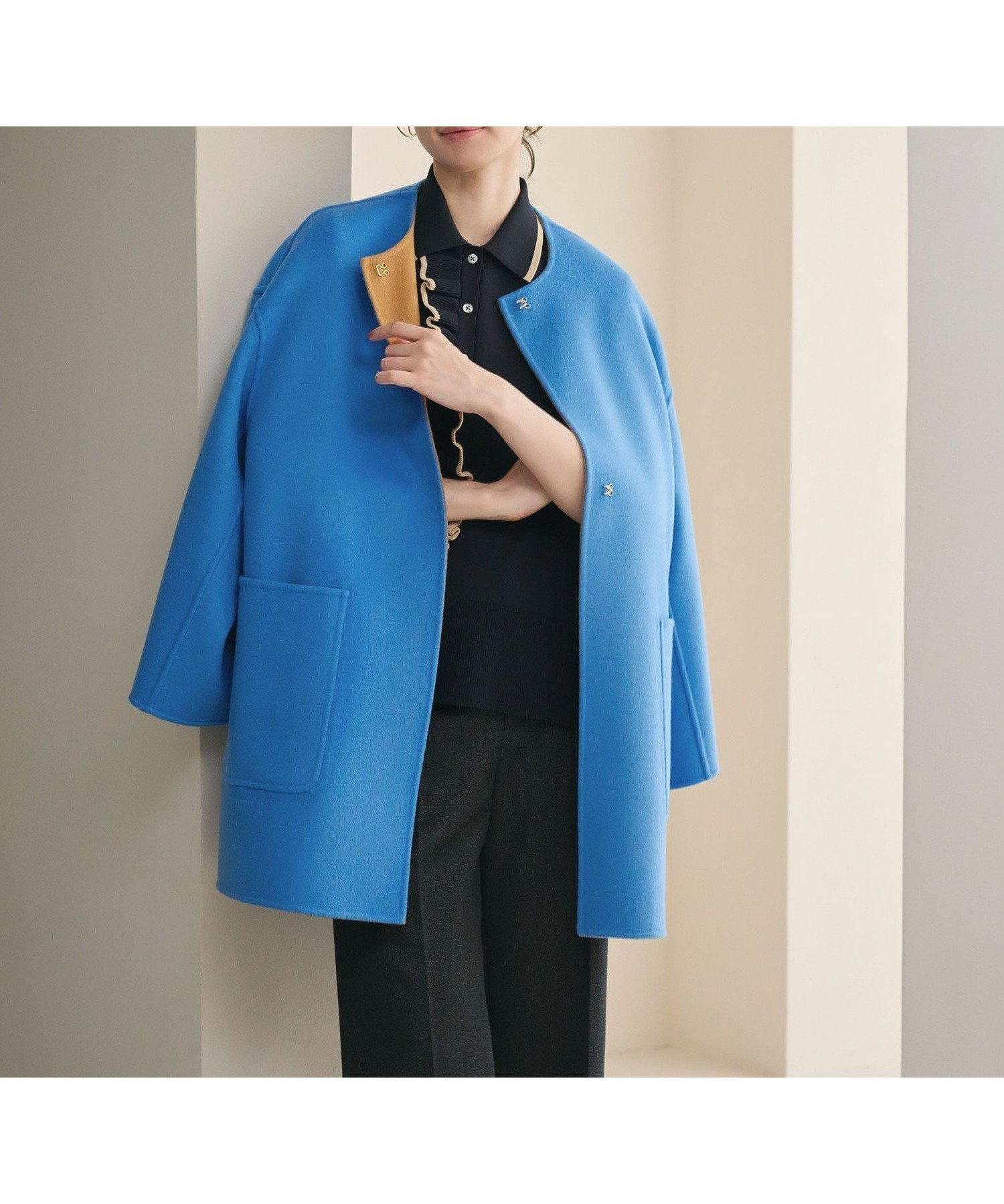 【ユナイテッドアローズ/UNITED ARROWS】のバイカラー リバー ミドルコート インテリア・キッズ・メンズ・レディースファッション・服の通販 founy(ファニー) 　ファッション　Fashion　レディースファッション　Fashion for Women　アウター　Coat / Outerwear Collection　コート・ロングコート・ピーコート　Long Coats, Peacoats & More　シンプル　Simple, Minimal　ストール　Stole, Wrap　タートルネック　Turtleneck, High Neck　ベスト　Vest, Waistcoat　ボトム　Bottoms, Lower Wear　ミドル　Middle Length, Mid Height　リバーシブル　Reversible, Two-Sided　ワイド　Wide, Wide Fit　おすすめ　Recommended / Our Picks　エレガント 上品　Elegant　COBALT|ID: prp329100004668047 ipo3291000000034672625