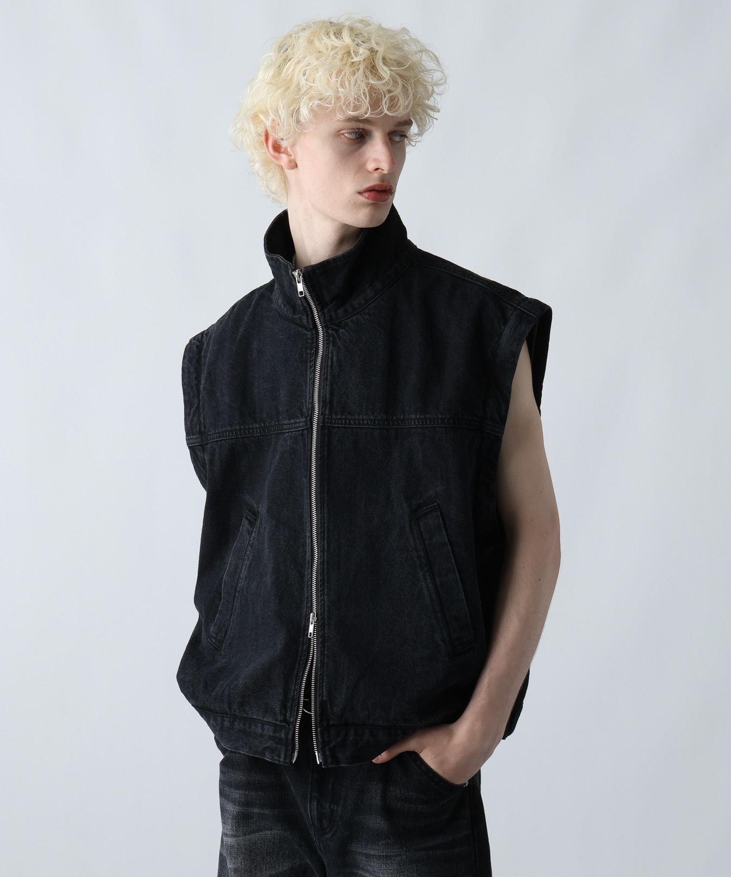 【ハレ/HARE / MEN】の2WAYデニムスタンドブルゾン インテリア・キッズ・メンズ・レディースファッション・服の通販 founy(ファニー) 　ファッション　Fashion　メンズファッション　Fashion for Men　インナー　Innerwear　コンパクト　Compact, Small Size　スタンド　Stand Collar, Upright Stand　スリット　Slit, Slit Detail　セットアップ　Set-Up, Coordinated Outfit　デニム　Denim, Jeans Material　トレンド　Trend, Trending Now　ブルゾン　Blouson, Bomber Jacket　ベスト　Vest, Waistcoat　ヴィンテージ　Vintage Style　エレガント 上品　Elegant　【セットアップ対応】ブラック09|ID: prp329100004668142 ipo3291000000033757189