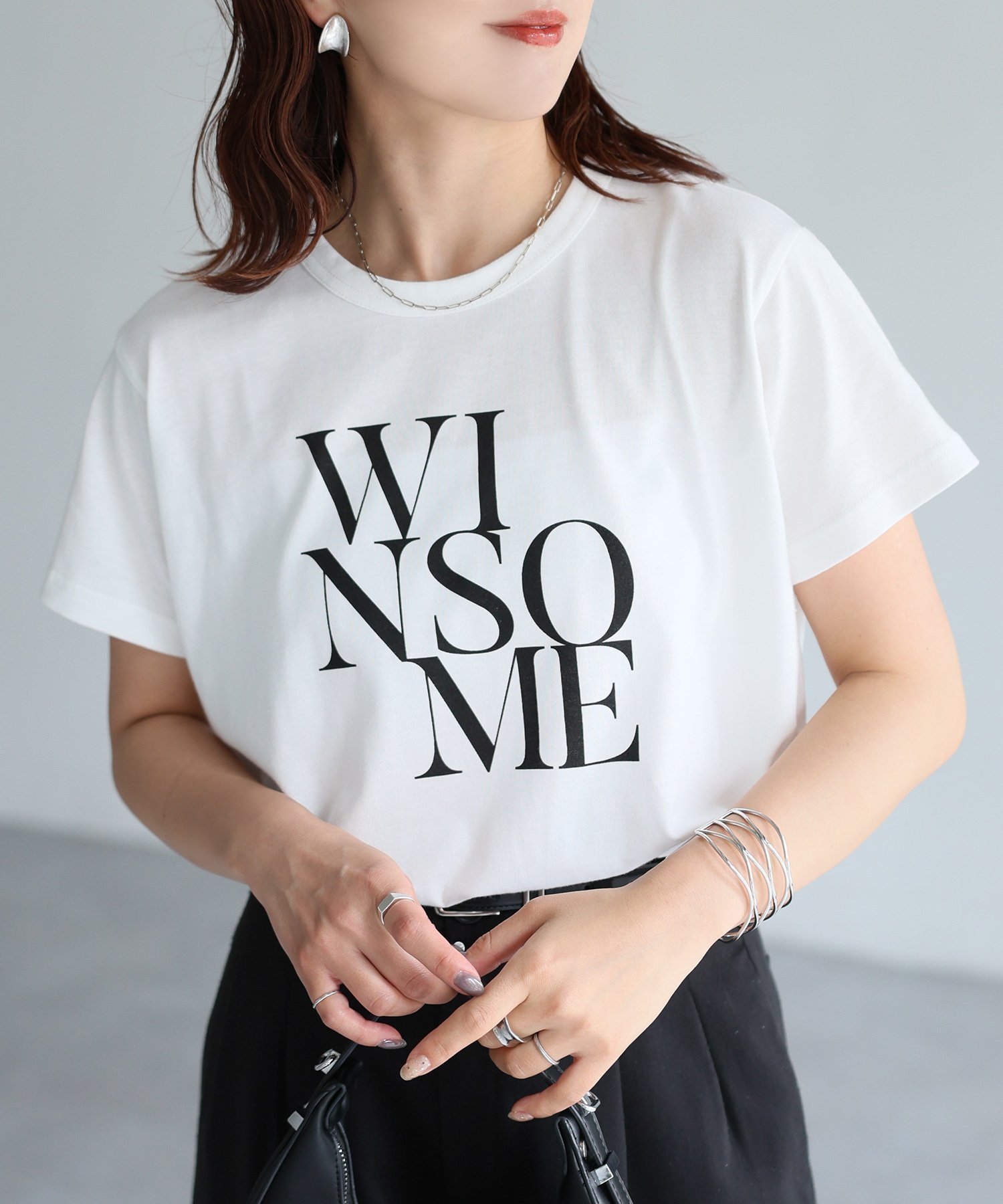 【リベリー/Riberry】のWINSOMEプリントレタリングTシャツ/綿100% インテリア・キッズ・メンズ・レディースファッション・服の通販 founy(ファニー) 　ファッション　Fashion　レディースファッション　Fashion for Women　トップス・カットソー　Cut & Sew Tops　シャツ・ブラウス・オフィスカジュアル　Elegant Blouses & Button-Ups　ロングTシャツ・Tシャツ　Longline T-Shirts & Tees　インナー　Innerwear　春　Spring　コンパクト　Compact, Small Size　シューズ　Shoes, Footwear　シンプル　Simple, Minimal　デニム　Denim, Jeans Material　定番　Standard, Basic Item　バレエ　Ballet, Ballet Style　フェミニン　Feminine, Girly　フロント　Front, Front Design　プリント　Print, Printed Pattern　半袖　Short Sleeve, Half Sleeve　S/S・春夏　SS, Spring/Summer, Warm Season　おすすめ　Recommended / Our Picks　夏　Summer　エレガント 上品　Elegant　オフホワイト|ID: prp329100004668407 ipo3291000000033835295