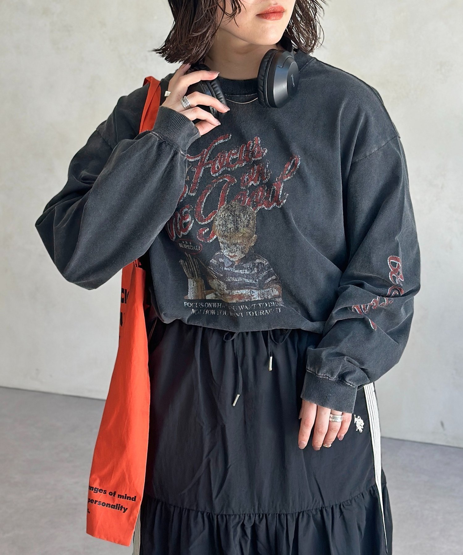 【シーピーシーエム/CPCM】のカラーパウダーロンT インテリア・キッズ・メンズ・レディースファッション・服の通販 founy(ファニー) 　ファッション　Fashion　レディースファッション　Fashion for Women　トップス・カットソー　Cut & Sew Tops　ロングTシャツ・Tシャツ　Longline T-Shirts & Tees　おすすめ　Recommended / Our Picks　シンプル　Simple, Minimal　デニム　Denim, Jeans Material　パウダー　Powder, Soft Tone　プリント　Print, Printed Pattern　ミックス　Mix, Mixed Style　ロング　Long, Long-Length　ヴィンテージ　Vintage Style　定番　Standard, Basic Item　旅行　Travel　長袖　Long Sleeve, Full Sleeve　ブラック|ID: prp329100004671976 ipo3291000000033771853