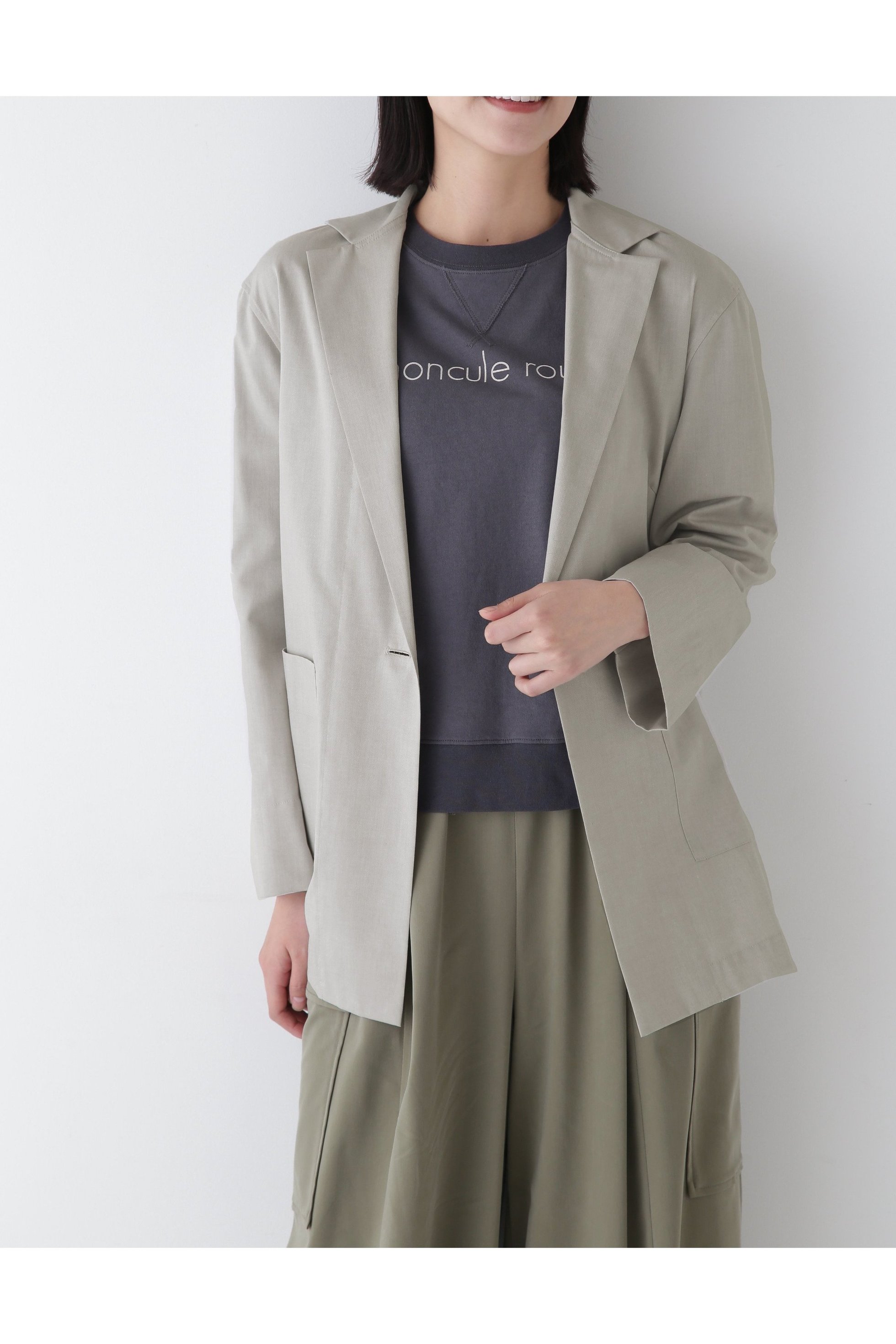 【ヒューマンウーマン/HUMAN WOMAN】のピンポイントオックステーラードシャツ インテリア・キッズ・メンズ・レディースファッション・服の通販 founy(ファニー) 　ファッション　Fashion　レディースファッション　Fashion for Women　トップス・カットソー　Cut & Sew Tops　シャツ・ブラウス・オフィスカジュアル　Elegant Blouses & Button-Ups　おすすめ　Recommended / Our Picks　カットソー　Cut and Sewn Top　カーディガン　Cardigan, Knitwear　ジャケット　Jacket, Outerwear　スタンダード　Standard, Basic　羽織　Haori, Light Jacket　ライトベージュ|ID: prp329100004672032 ipo3291000000033772118
