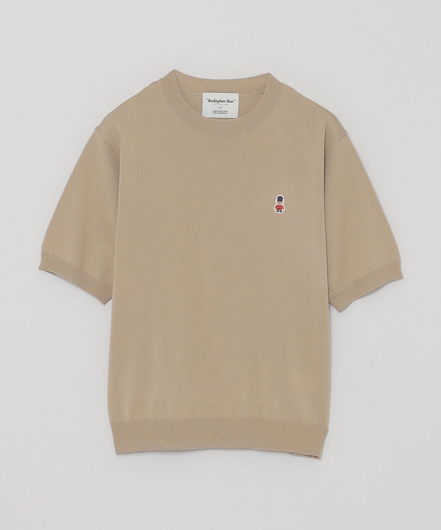 【マッキントッシュ フィロソフィー/MACKINTOSH PHILOSOPHY】の【WEB 一部店舗限定】バッキンガムベア ハーフスリーブニット インテリア・キッズ・メンズ・レディースファッション・服の通販 founy(ファニー) 　ファッション　Fashion　レディースファッション　Fashion for Women　トップス・カットソー　Cut & Sew Tops　ニット　Knit Tops & Sweaters　おすすめ　Recommended / Our Picks　アンサンブル　Ensemble Set　カーディガン　Cardigan, Knitwear　キャラクター　Character, Licensed Characters　シンプル　Simple, Minimal　ロンドン　London Style, British Inspired　ワンポイント　One Point, Statement Accent　半袖　Short Sleeve, Half Sleeve　夏　Summer　春　Spring　秋　Autumn　ベージュ|ID: prp329100004672039 ipo3291000000033772149