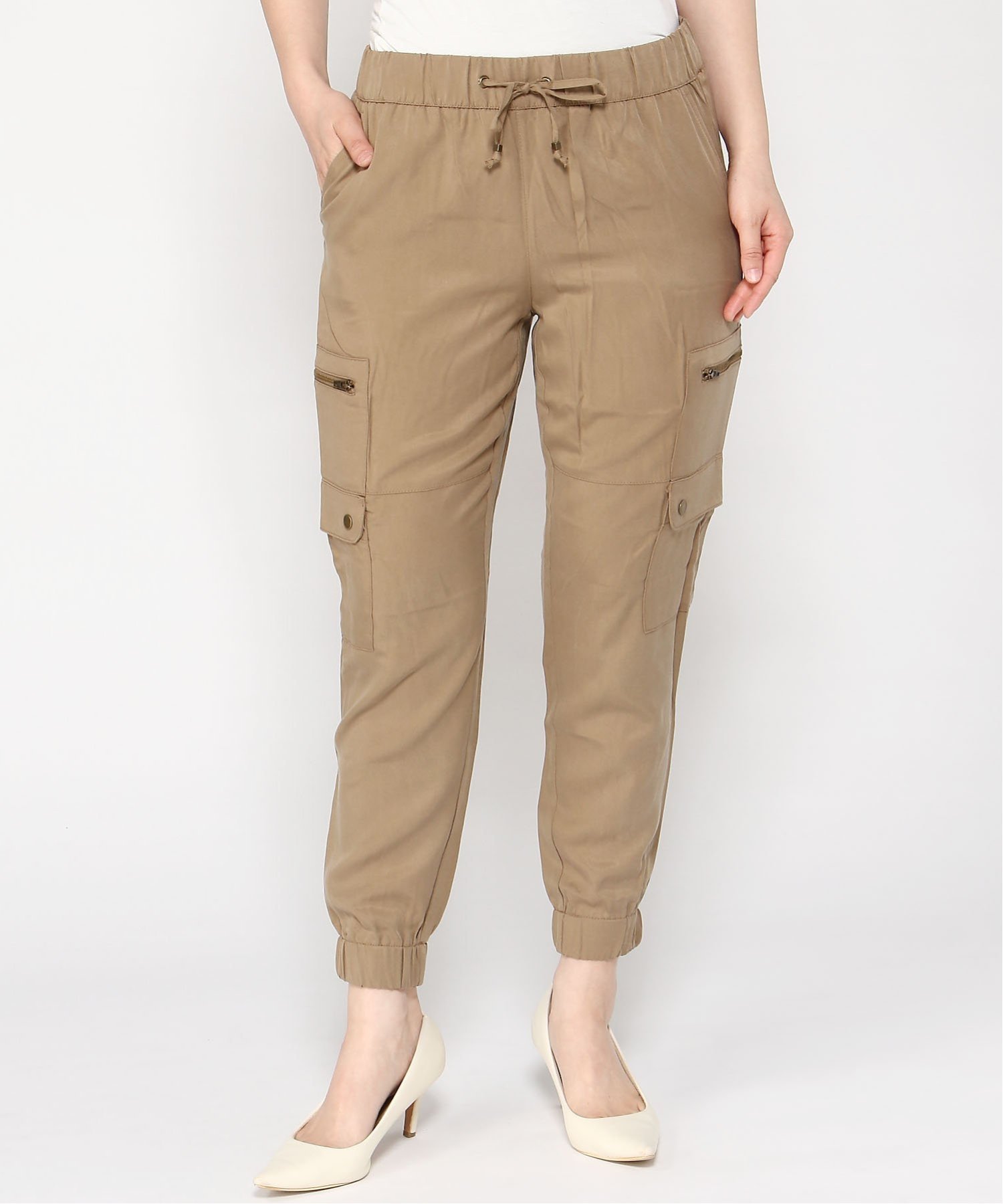 【バナナリパブリック ファクトリーストア/BANANA REPUBLIC FACTORY STORE】のBANANA REPUBLIC FACTORY STORE テンセルソフトカーゴパンツ インテリア・キッズ・メンズ・レディースファッション・服の通販 founy(ファニー) 　ファッション　Fashion　レディースファッション　Fashion for Women　パンツ　Pants & Trousers　カーゴパンツ　Cargo Pants, Utility Pants　ポケット　Pocket, Pocket Detail　AIRFORCE_KHAKI|ID: prp329100004672040 ipo3291000000033772153