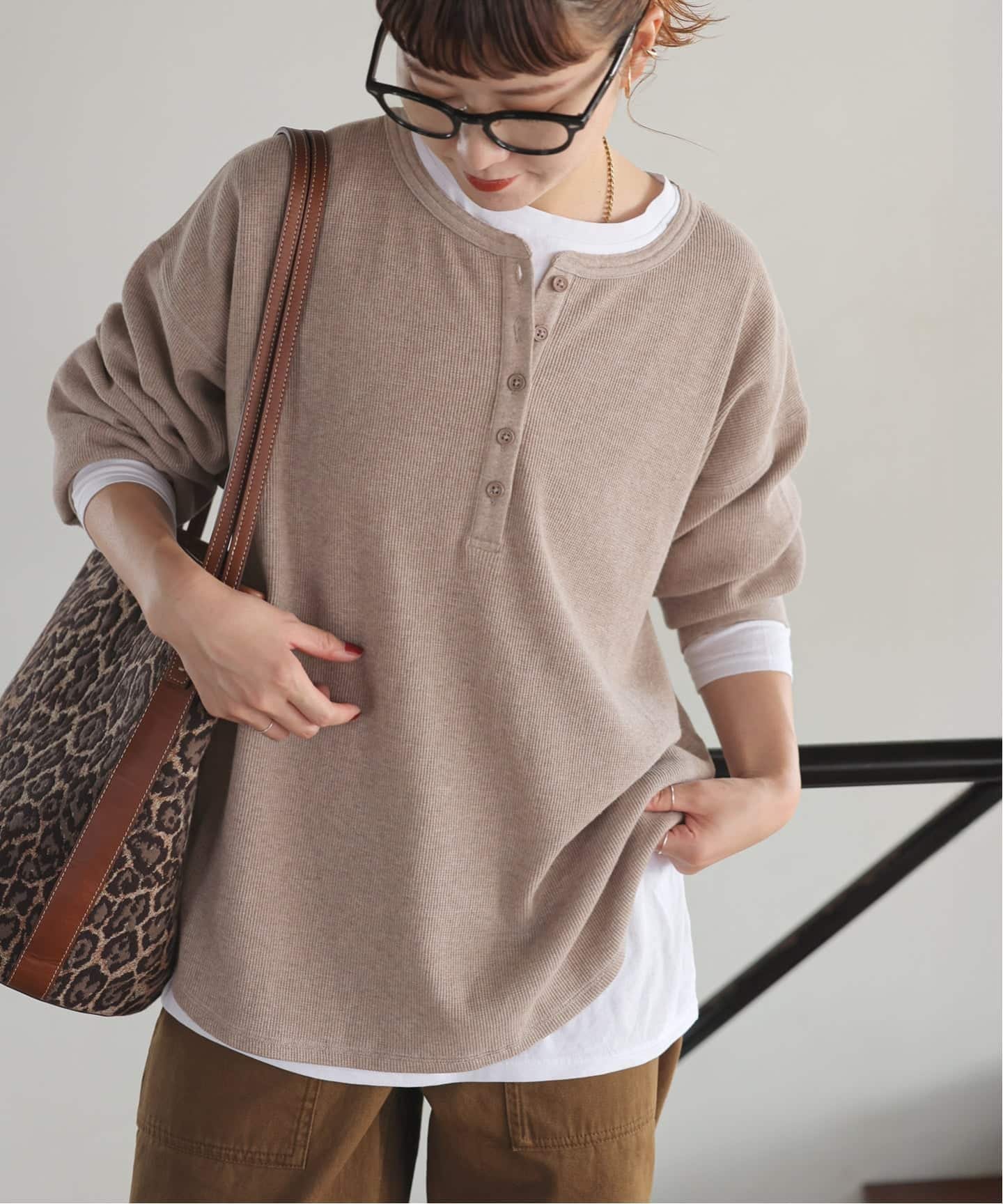 【スピック&スパン/Spick & Span】の《追加》2枚SETヘンリーネックプルオーバー インテリア・キッズ・メンズ・レディースファッション・服の通販 founy(ファニー) 　ファッション　Fashion　レディースファッション　Fashion for Women　トップス・カットソー　Cut & Sew Tops　カジュアルプルオーバー・ニットトップス　Pullovers & Knit Tops / Casual Pullovers　サーマル　Thermal, Waffle Knit　シンプル　Simple, Minimal　バランス　Balance, Style Balance　フィット　Fit, Slim Fit　リラックス　Relax, Relaxed Fit　人気　Popular, Best Seller　ベージュベース|ID: prp329100004672086 ipo3291000000033843614