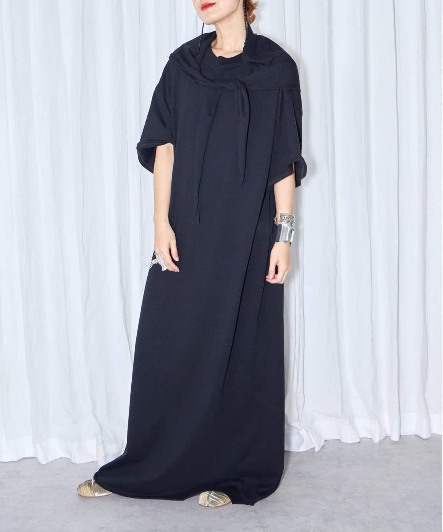 【シティーショップ/CITYSHOP】のSCARF CUT DRESS ワンピース インテリア・キッズ・メンズ・レディースファッション・服の通販 founy(ファニー) 　ファッション　Fashion　レディースファッション　Fashion for Women　ワンピース　Dresses　フォーマル・パーティードレス・結婚式用ドレス　Elegant & Casual Dresses　2025年　2025　2025-2026秋冬・A/W　Autumn/Winter 2025–26 AW25–26　ショルダー　Shoulder, Shoulder Strap　スカーフ　Scarf, Neckwear　ドロップ　Drop Shoulder, Dropped Style　ブラウジング　Blouson Silhouette, Cinched Waist　リラックス　Relax, Relaxed Fit　ブラック|ID: prp329100004672377 ipo3291000000033773527