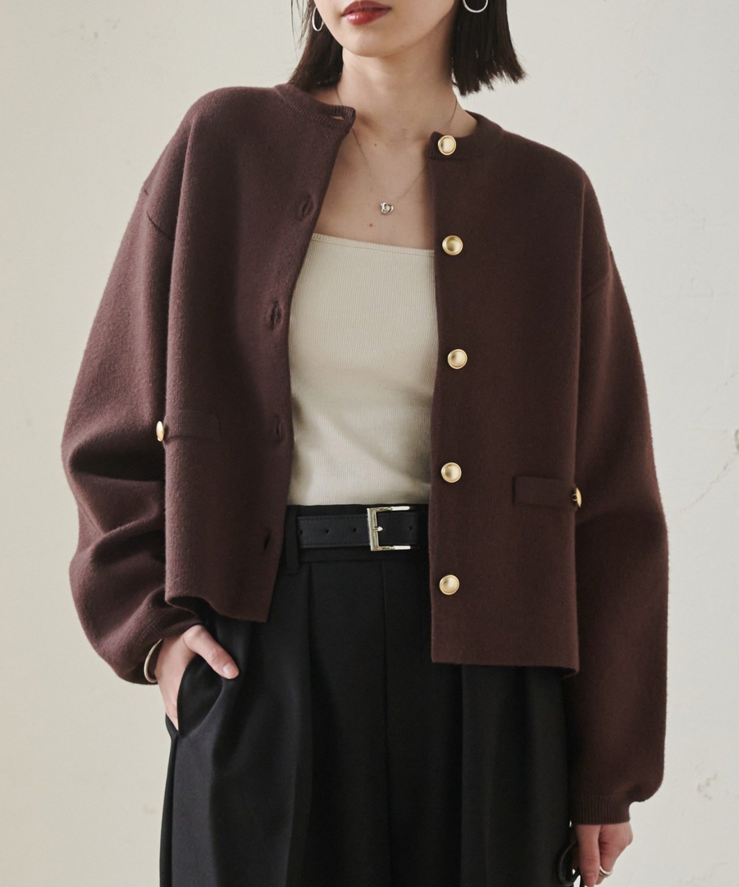 【ラナン/Ranan】のMTゴールド調ボタンニットカーデ インテリア・キッズ・メンズ・レディースファッション・服の通販 founy(ファニー) 　ファッション　Fashion　レディースファッション　Fashion for Women　トップス・カットソー　Cut & Sew Tops　ニット　Knit Tops & Sweaters　洗える　Machine Washable　カーディガン　Cardigan, Knitwear　コンパクト　Compact, Small Size　シンプル　Simple, Minimal　ジャケット　Jacket, Outerwear　スラックス　Slacks, Dress Pants　デニム　Denim, Jeans Material　なめらか　Smooth, Silky Texture　ボトム　Bottoms, Lower Wear　ポケット　Pocket, Pocket Detail　リブニット　Rib Knit, Ribbed Knit　おすすめ　Recommended / Our Picks　エレガント 上品　Elegant　ビジネス 仕事 通勤　Business / Work / Commuting　ブラウン|ID: prp329100004672393 ipo3291000000033773590