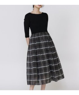【マーリエ ル カセット/Maglie le cassetto】のシアーチェックドッキングニットワンピース 人気、トレンドファッション・服の通販 founy(ファニー) ファッション Fashion レディースファッション Fashion for Women ワンピース Dresses ニットワンピース Knit Dresses ギャザー Gathered, Ruffled コンパクト Compact, Small Size 切替 Switching, Contrast Panel 吸水 Absorbent, Quick-Dry スマート Smart, Elegant ドッキング Docking, Mixed Material 冬 Winter / This Winter エレガント 上品 Elegant |ID:prp329100004672564
