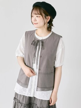 【サマンサモスモス/Samansa Mos2】のレース付きリボン開きベスト 人気、トレンドファッション・服の通販 founy(ファニー) ファッション Fashion レディースファッション Fashion for Women アウター Coat / Outerwear Collection トップス・カットソー Cut & Sew Tops ベスト&ジレ / 重ね着スタイル Vests & Gilets ベスト Vest, Waistcoat リボン Ribbon, Bow レース Lace, Lace Fabric |ID:prp329100004672613