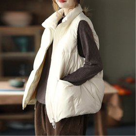 【ミニミニストア/miniministore】のフェイクダウンベスト レディース 韓国風 人気、トレンドファッション・服の通販 founy(ファニー) ファッション Fashion レディースファッション Fashion for Women アウター Coat / Outerwear Collection トップス・カットソー Cut & Sew Tops ベスト&ジレ / 重ね着スタイル Vests & Gilets インナー Innerwear 軽量 Lightweight, Ultra Light ジャケット Jacket, Outerwear ダウン Down, Puffer ダブル Double, Double-Breasted ノースリーブ Sleeveless, No-Sleeve フェザー Feather, Feather Detail フロント Front, Front Design ブルゾン Blouson, Bomber Jacket ベスト Vest, Waistcoat ポケット Pocket, Pocket Detail 防寒 Cold Protection, Winter-Ready A/W・秋冬 Autumn/Winter |ID:prp329100004672671