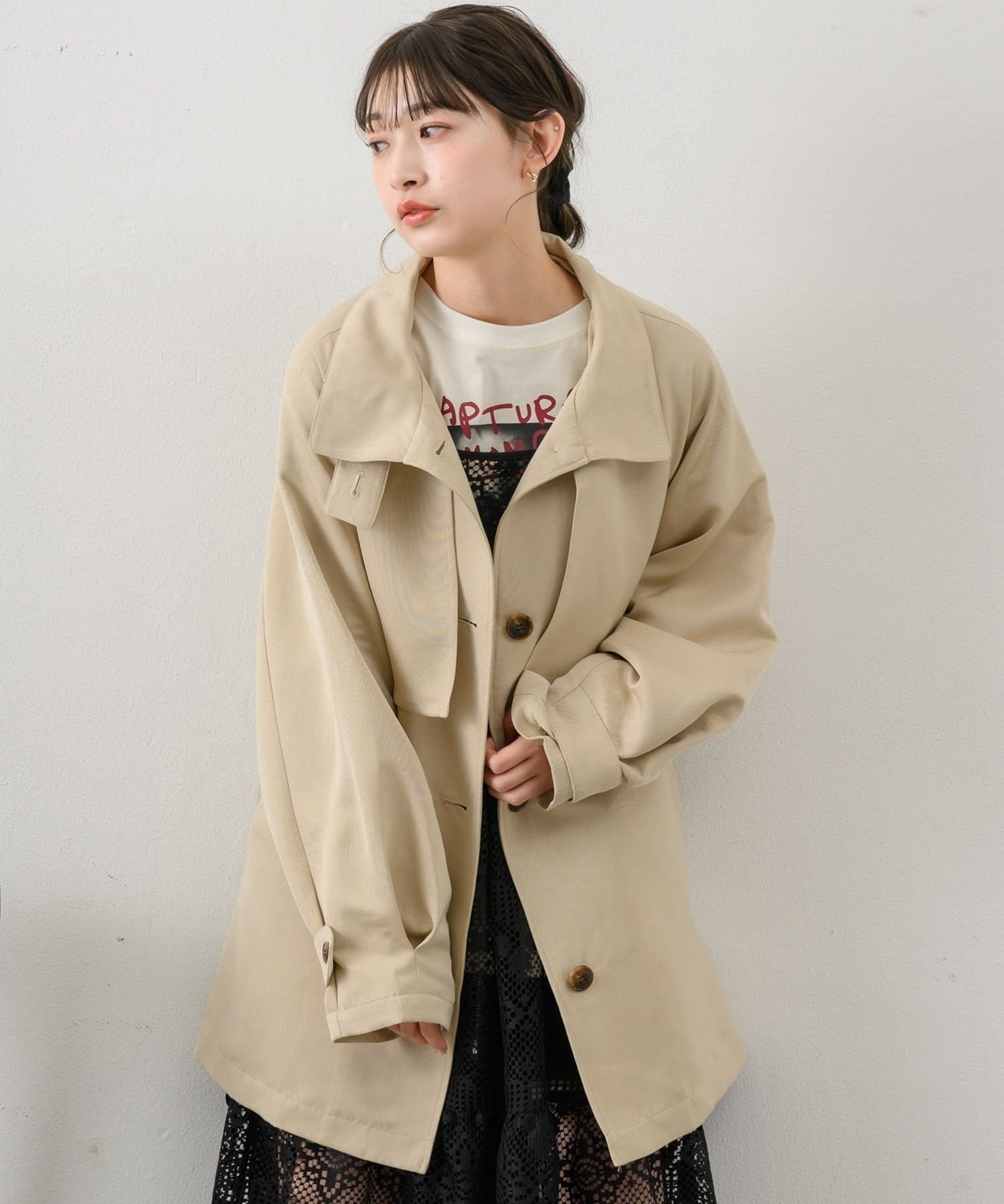 【レトロガール/RETRO GIRL】のミドルトレンチコート インテリア・キッズ・メンズ・レディースファッション・服の通販 founy(ファニー) 　ファッション　Fashion　レディースファッション　Fashion for Women　アウター　Coat / Outerwear Collection　コート・ロングコート・ピーコート　Long Coats, Peacoats & More　トレンチコート / 春秋の定番アウター　Trench Coats　スタンド　Stand Collar, Upright Stand　トレンチ　Trench, Trench Coat　トレンド　Trend, Trending Now　ベーシック　Basic, Essential　ミドル　Middle Length, Mid Height　定番　Standard, Basic Item　春　Spring　羽織　Haori, Light Jacket　防寒　Cold Protection, Winter-Ready　ベージュ|ID: prp329100004672687 ipo3291000000033774699