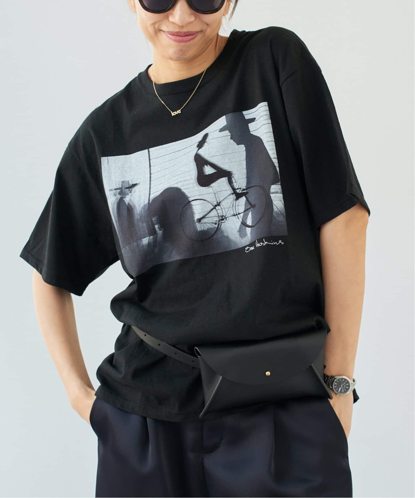 【イエナ/IENA】の《追加》COUTURE D ADAM/クチュールドアダム Sam Haskins フォトTシャツ インテリア・キッズ・メンズ・レディースファッション・服の通販 founy(ファニー) 　ファッション　Fashion　レディースファッション　Fashion for Women　トップス・カットソー　Cut & Sew Tops　シャツ・ブラウス・オフィスカジュアル　Elegant Blouses & Button-Ups　ロングTシャツ・Tシャツ　Longline T-Shirts & Tees　2025年　2025　2025春夏・S/S　Spring/Summer 2025 SS25　ブラック|ID: prp329100004672695 ipo3291000000033774730