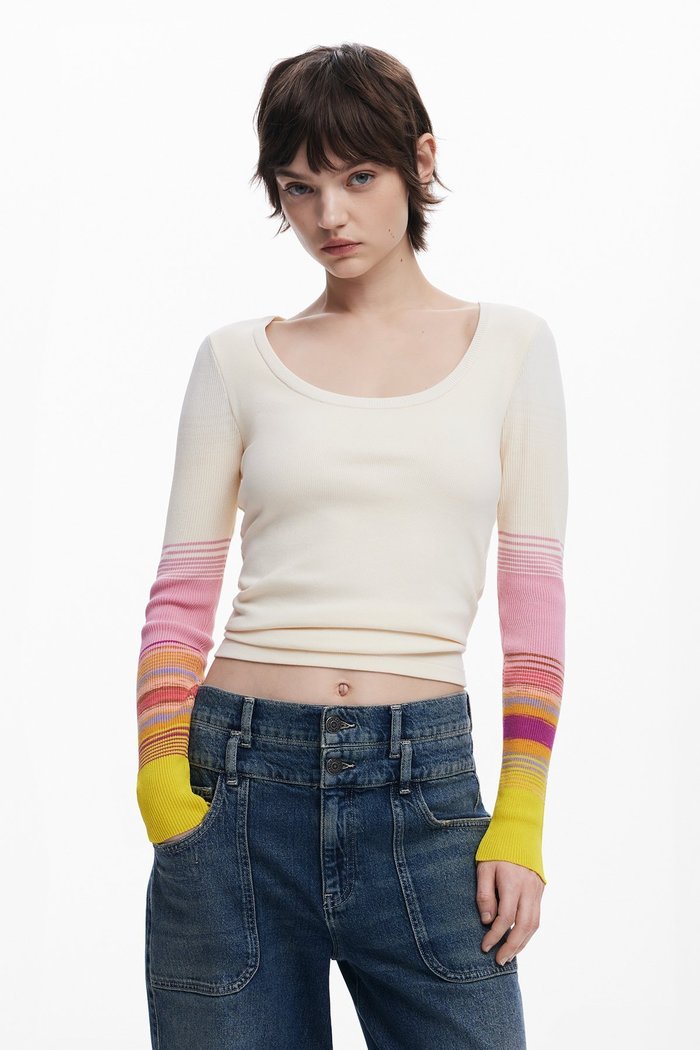 【デシグアル/Desigual】のカラフルな袖のTシャツ インテリア・キッズ・メンズ・レディースファッション・服の通販 founy(ファニー) https://founy.com/ ファッション Fashion レディースファッション Fashion for Women トップス・カットソー Cut & Sew Tops シャツ・ブラウス・オフィスカジュアル Elegant Blouses & Button-Ups ロングTシャツ・Tシャツ Longline T-Shirts & Tees カラフル Colorful Design シューズ Shoes, Footwear ストライプ Stripe, Striped Pattern デニム Denim, Jeans Material パターン Pattern, Design Print パッチワーク Patchwork, Mixed Fabric プリント Print, Printed Pattern メンズ Men's, Menswear 無地 Plain, Solid Color |ID: prp329100004672833 ipo3291000000033775258