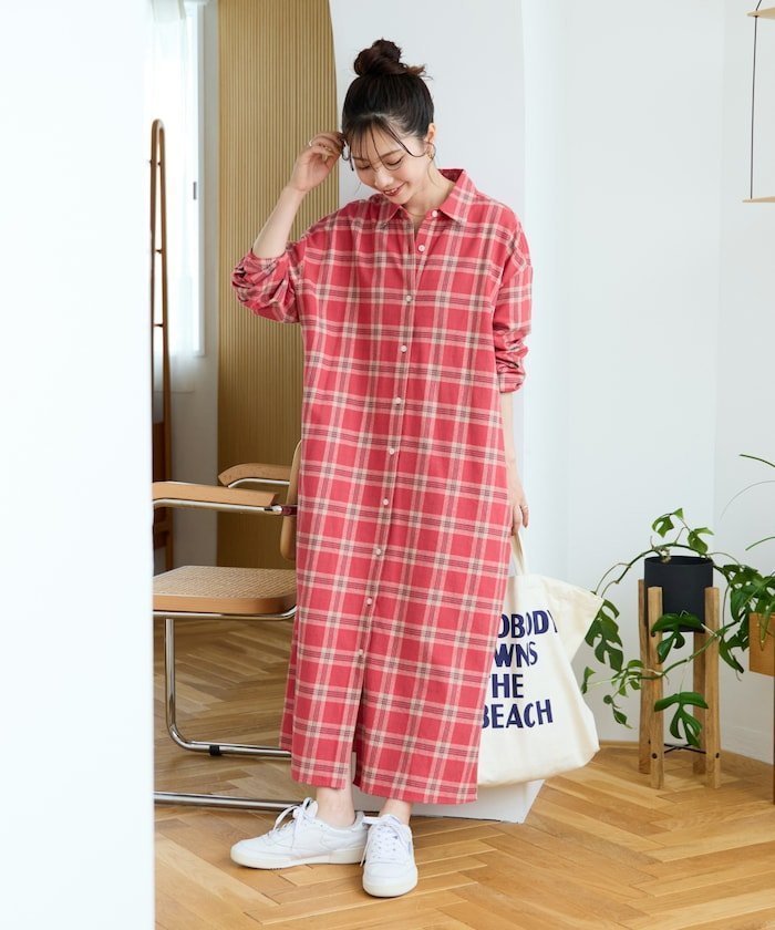【フリークスストア/FREAK'S STORE】のネル チェック ビックシャツ ワンピース【限定展開】 25AW インテリア・キッズ・メンズ・レディースファッション・服の通販 founy(ファニー) 　ファッション　Fashion　レディースファッション　Fashion for Women　ワンピース　Dresses　シャツワンピース / 1枚で着映えコーデ　Shirt Dresses　秋　Autumn　スラックス　Slacks, Dress Pants　タートルネック　Turtleneck, High Neck　チェック　Check, Plaid, Tartan　デニム　Denim, Jeans Material　バランス　Balance, Style Balance　ベスト　Vest, Waistcoat　ポケット　Pocket, Pocket Detail　羽織　Haori, Light Jacket　ロング　Long, Long-Length　A/W・秋冬　Autumn/Winter　冬　Winter / This Winter　おすすめ　Recommended / Our Picks　2025年　2025　2025-2026秋冬・A/W　Autumn/Winter 2025–26 AW25–26　レッド|ID: prp329100004672835 ipo3291000000033775267