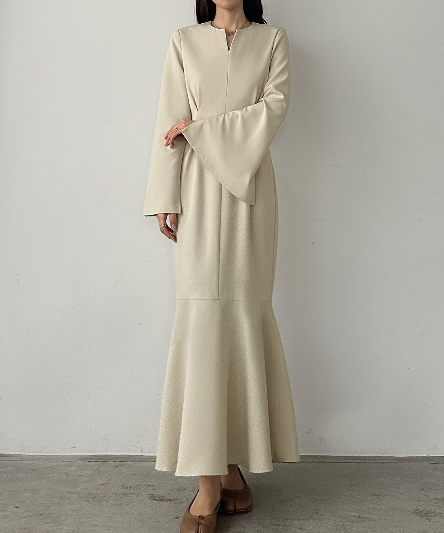 【ジュノア/JUNOAH】のLouere 選べるキーネックワンピース インテリア・キッズ・メンズ・レディースファッション・服の通販 founy(ファニー) 　ファッション　Fashion　レディースファッション　Fashion for Women　ワンピース　Dresses　マーメイド　Mermaid, Fishtail Silhouette　Bアイボリー|ID: prp329100004672935 ipo3291000000033775669