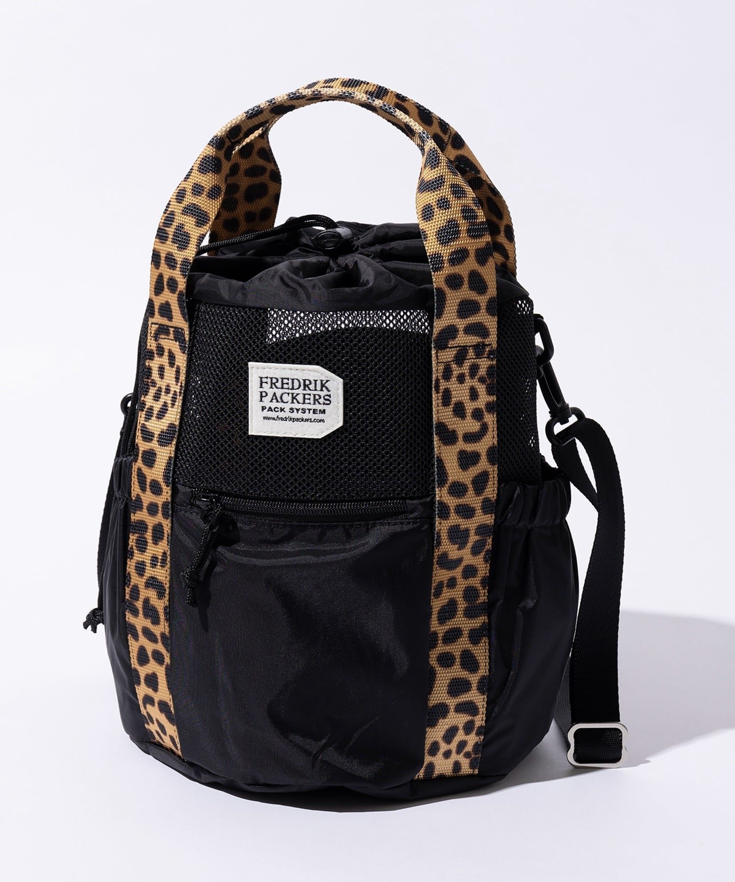 【セットアップセブン/SETUP7】のFREDRIK PACKERS/COLUMN TOTE トートバッグ フレドリックパッカーズ インテリア・キッズ・メンズ・レディースファッション・服の通販 founy(ファニー) 　ファッション　Fashion　レディースファッション　Fashion for Women　バッグ　Bags　ギャザー　Gathered, Ruffled　巾着　Drawstring Bag, Kinchaku　ショルダー　Shoulder, Shoulder Strap　スウェット / スエット　Sweatshirt, Sweatwear　スリット　Slit, Slit Detail　セットアップ　Set-Up, Coordinated Outfit　トレンド　Trend, Trending Now　フォルム　Silhouette, Form　フロント　Front, Front Design　ボックス　Boxy, Box Shape　ポケット　Pocket, Pocket Detail　マーメイド　Mermaid, Fishtail Silhouette　メッシュ　Mesh, Net Fabric　再入荷　Restock / Back in Stock　BLK1|ID: prp329100004672942 ipo3291000000034131321
