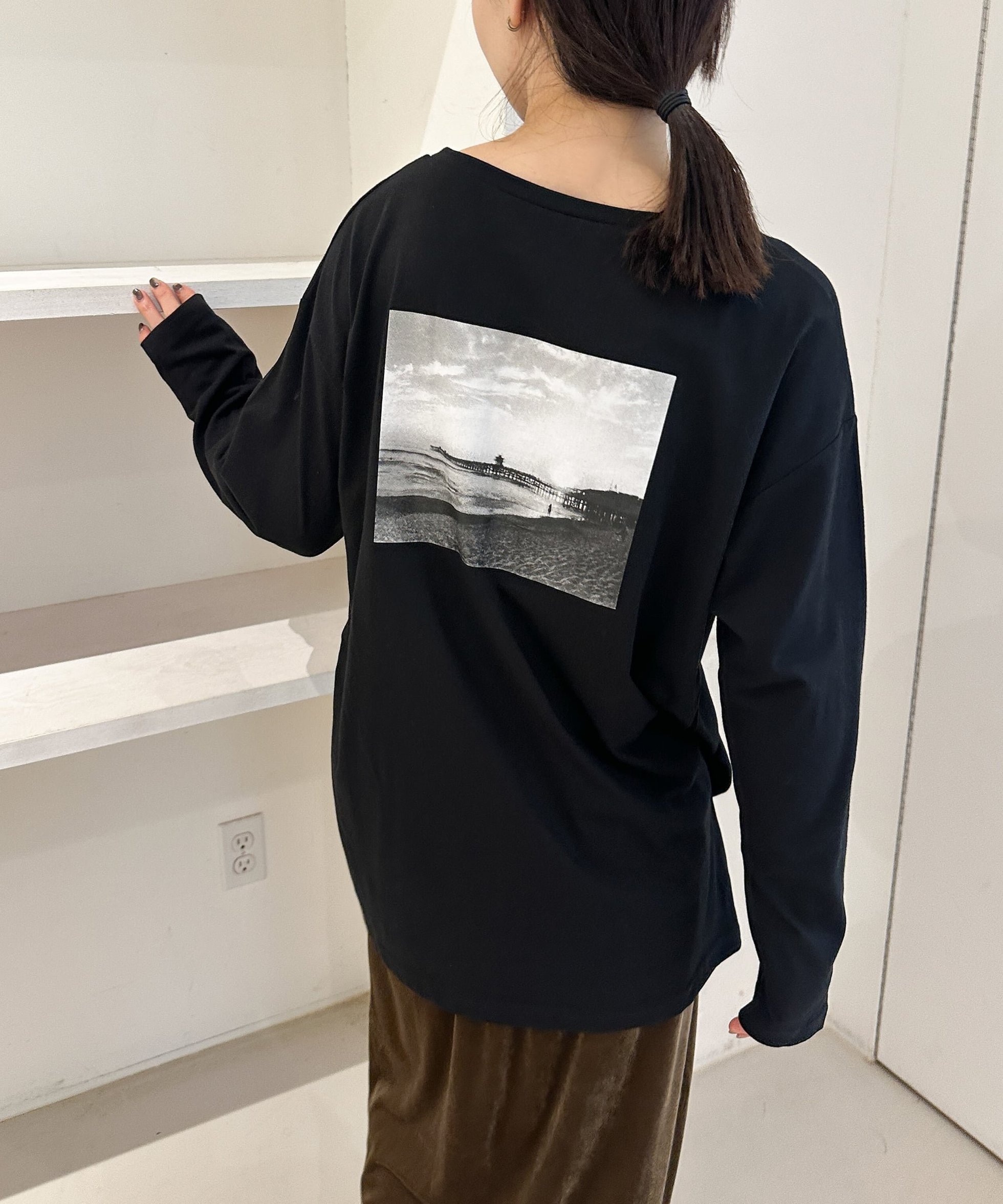 【セレクトモカ/SELECT MOCA】のアソートプリントルーズロングTシャツ インテリア・キッズ・メンズ・レディースファッション・服の通販 founy(ファニー) 　ファッション　Fashion　レディースファッション　Fashion for Women　トップス・カットソー　Cut & Sew Tops　シャツ・ブラウス・オフィスカジュアル　Elegant Blouses & Button-Ups　ロングTシャツ・Tシャツ　Longline T-Shirts & Tees　シンプル　Simple, Minimal　プリント　Print, Printed Pattern　ブラック系その他2-9992|ID: prp329100004672988 ipo3291000000033997825