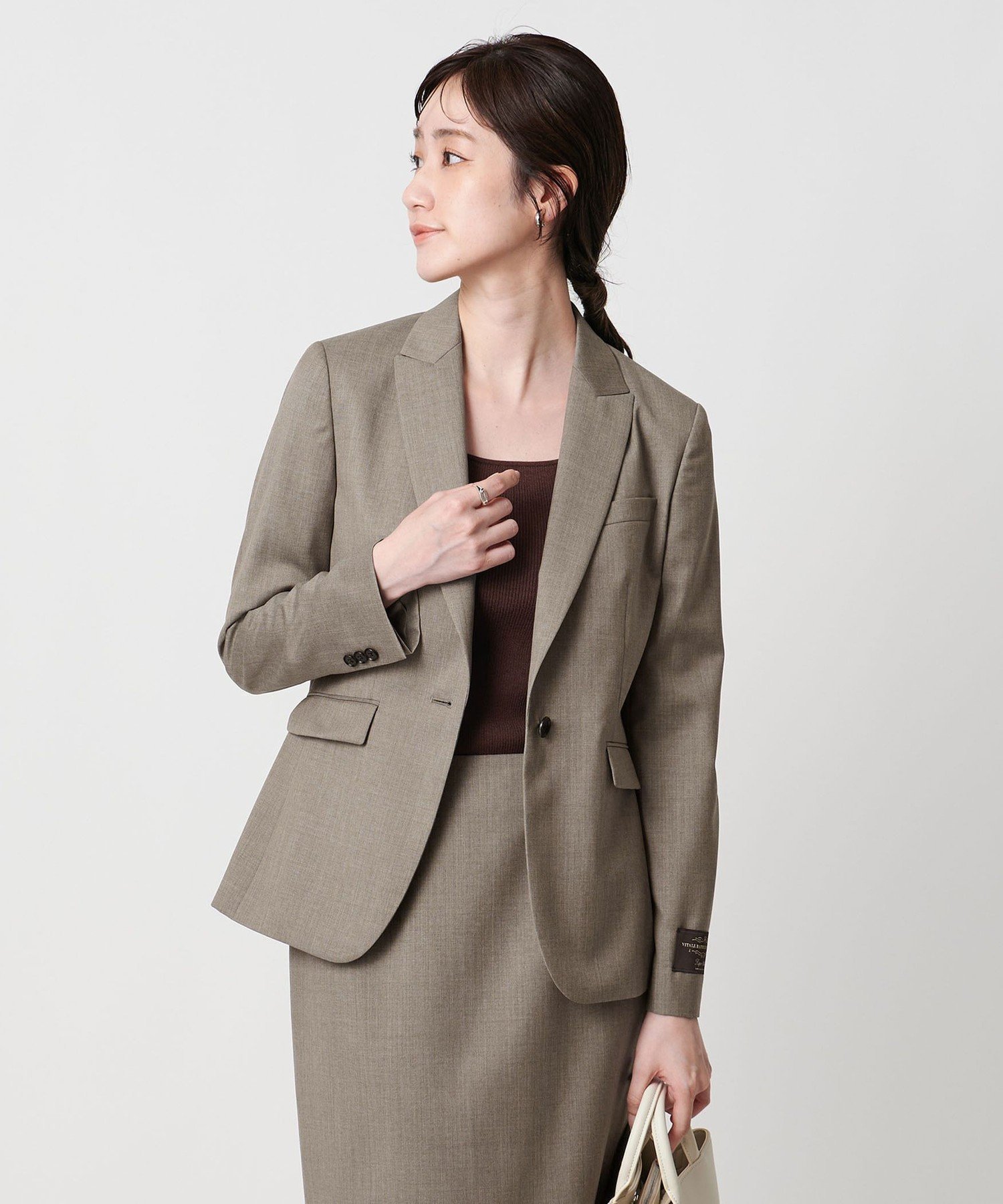 【ユナイテッドアローズ/UNITED ARROWS】のCANONICO テーラードジャケット インテリア・キッズ・メンズ・レディースファッション・服の通販 founy(ファニー) 　ファッション　Fashion　レディースファッション　Fashion for Women　アウター　Coat / Outerwear Collection　レディースジャケット・軽アウター　Jackets　テーラードジャケット / 通勤・きれいめスタイル　Tailored Jackets & Blazers　おすすめ　Recommended / Our Picks　イタリア　Italy　コンパクト　Compact, Small Size　シェイプ　Shape, Slim Fit　ジャケット　Jacket, Outerwear　セットアップ　Set-Up, Coordinated Outfit　バランス　Balance, Style Balance　ボトム　Bottoms, Lower Wear　夏　Summer　MOCA|ID: prp329100004673025 ipo3291000000033775978