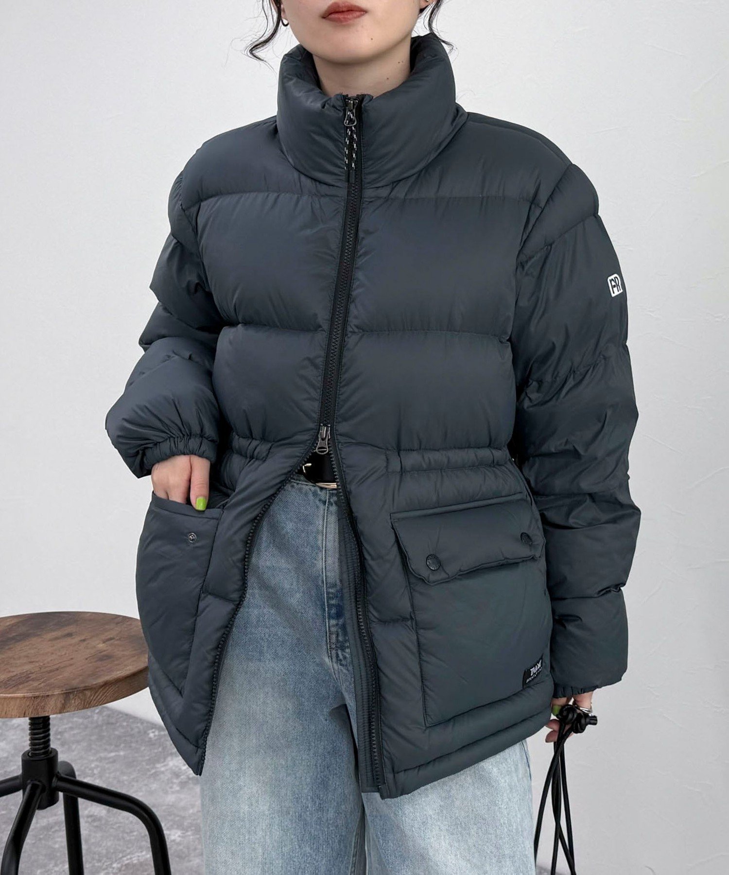 【フレディ&グロスター/FREDY&GLOSTER】の《別注》【TAION/タイオン】MOUNTAIN PACKABLE VOLUME DOWN JK ダウンジャケット インテリア・キッズ・メンズ・レディースファッション・服の通販 founy(ファニー) 　ファッション　Fashion　レディースファッション　Fashion for Women　アウター　Coat / Outerwear Collection　レディースジャケット・軽アウター　Jackets　アウトドア　Outdoor Clothing　インナー　Innerwear　コラボ　Collaboration, Collab　ジャケット　Jacket, Outerwear　ダウン　Down, Puffer　ドローストリング　Drawstring, Pull Cord　人気　Popular, Best Seller　フロント　Front, Front Design　ポケット　Pocket, Pocket Detail　別注　Limited Edition, Custom Order　ミックス　Mix, Mixed Style　レオパード　Leopard, Animal Print　旅行　Travel　2025年　2025　2025-2026秋冬・A/W　Autumn/Winter 2025–26 AW25–26　チャコールグレー|ID: prp329100004673419 ipo3291000000033999975