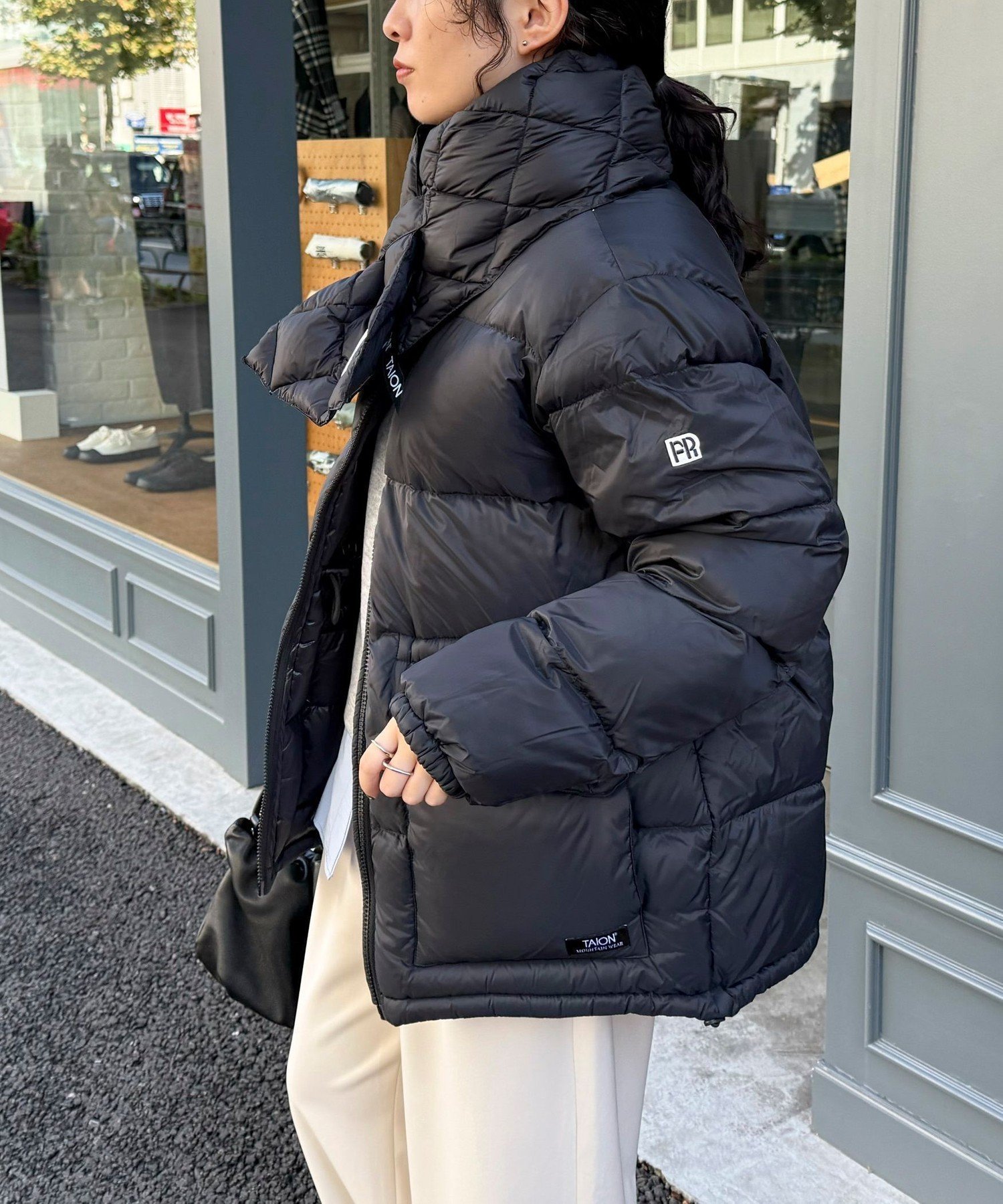 【フレディ&グロスター/FREDY&GLOSTER】の《別注》【TAION/タイオン】MOUNTAIN PACKABLE VOLUME DOWN JK ダウンジャケット 人気、トレンドファッション・服の通販 founy(ファニー) 　ファッション　Fashion　レディースファッション　Fashion for Women　アウター　Coat / Outerwear Collection　レディースジャケット・軽アウター　Jackets　アウトドア　Outdoor Clothing　インナー　Innerwear　コラボ　Collaboration, Collab　ジャケット　Jacket, Outerwear　ダウン　Down, Puffer　ドローストリング　Drawstring, Pull Cord　人気　Popular, Best Seller　フロント　Front, Front Design　ポケット　Pocket, Pocket Detail　別注　Limited Edition, Custom Order　ミックス　Mix, Mixed Style　レオパード　Leopard, Animal Print　旅行　Travel　2025年　2025　2025-2026秋冬・A/W　Autumn/Winter 2025–26 AW25–26　 other-1|ID: prp329100004673419 ipo3291000000034497312